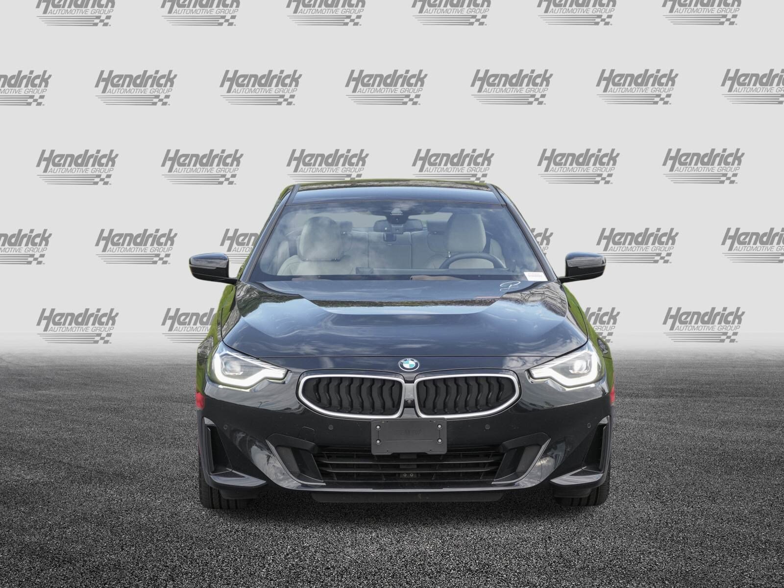 2025 Bmw 230i xDrive photo 2
