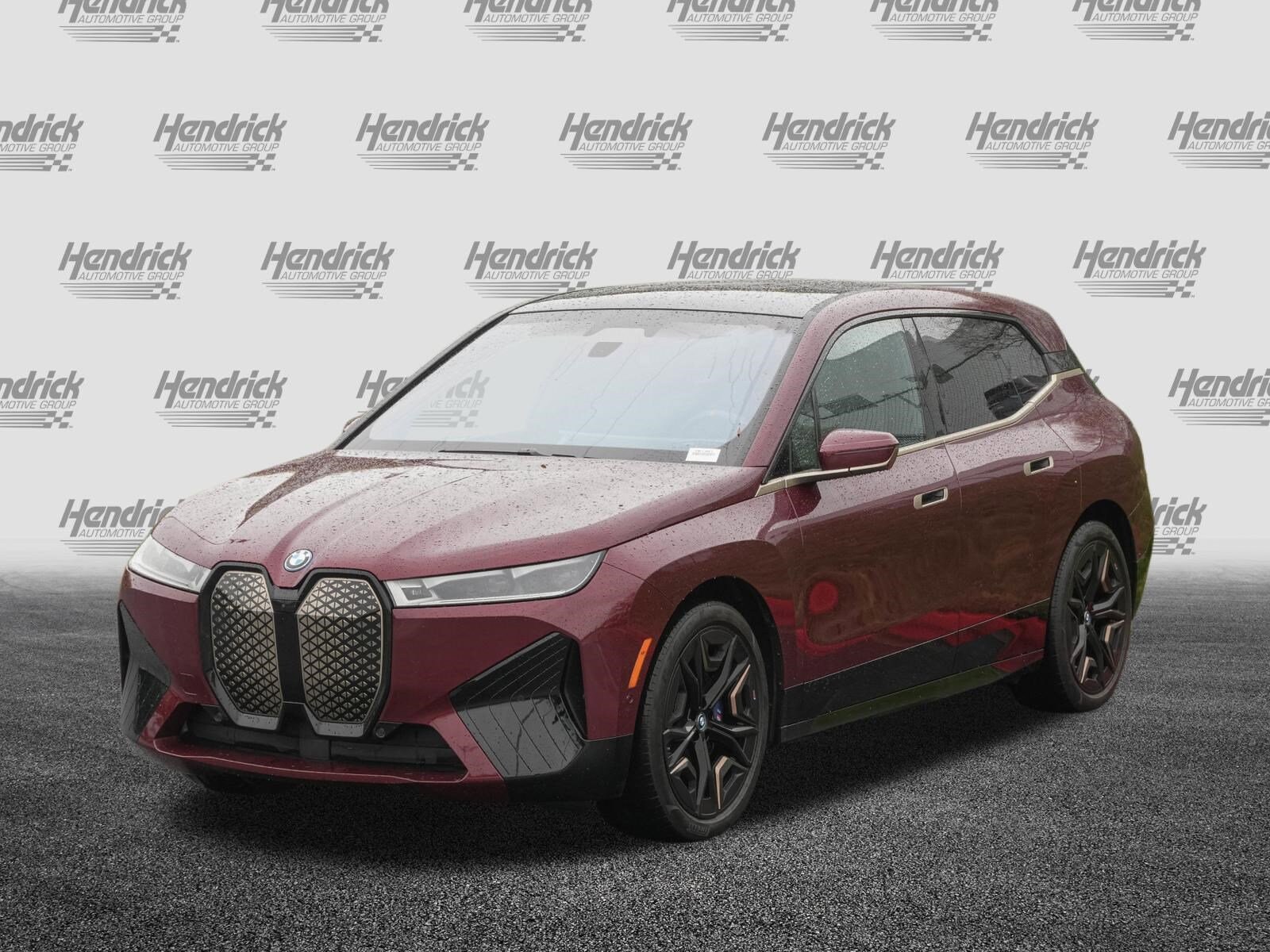 2025 BMW iX M60 photo 4