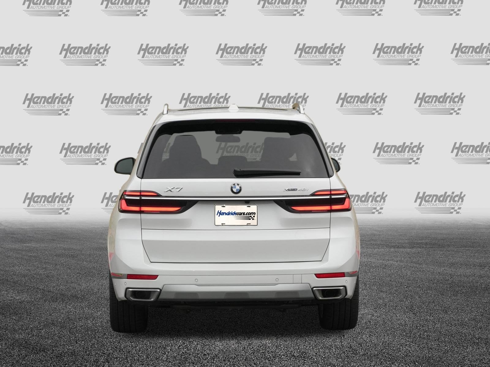 2026 BMW X7 xDrive40i photo 3