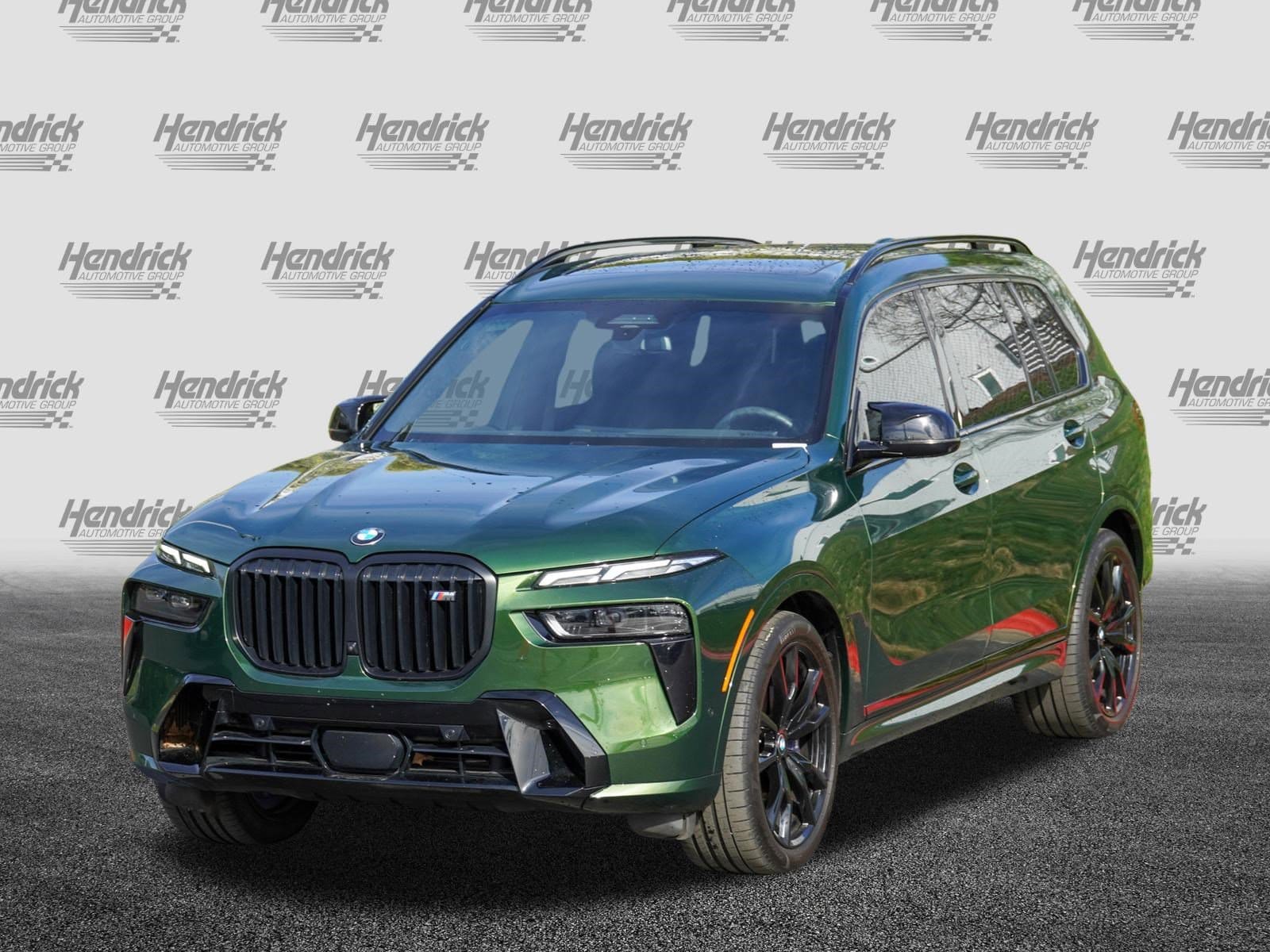 2025 BMW X7 M60i photo 4