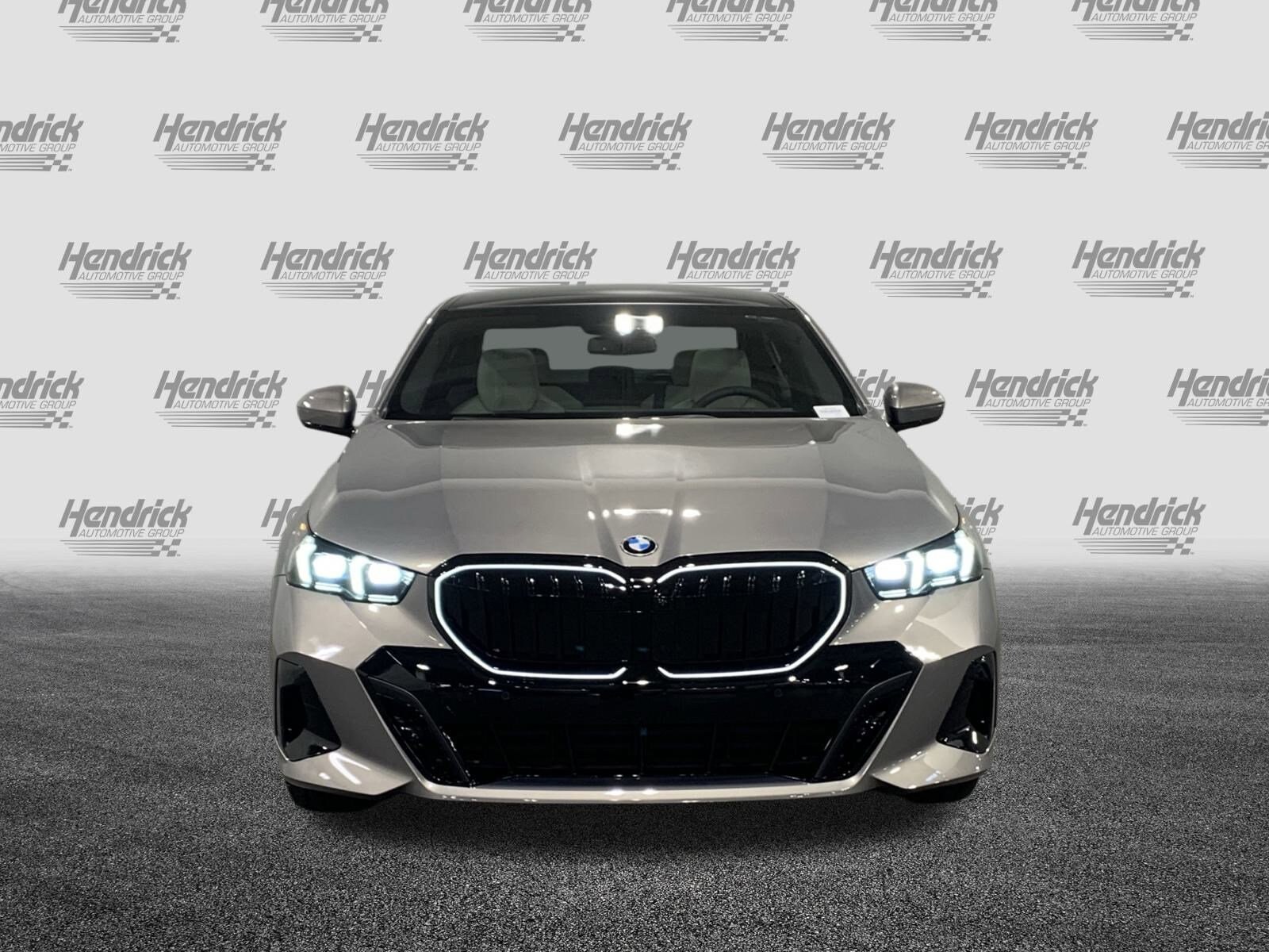 2026 Bmw 530i photo 2