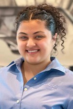 Staff member Andrea Castillo from ID_f5041f6a1624