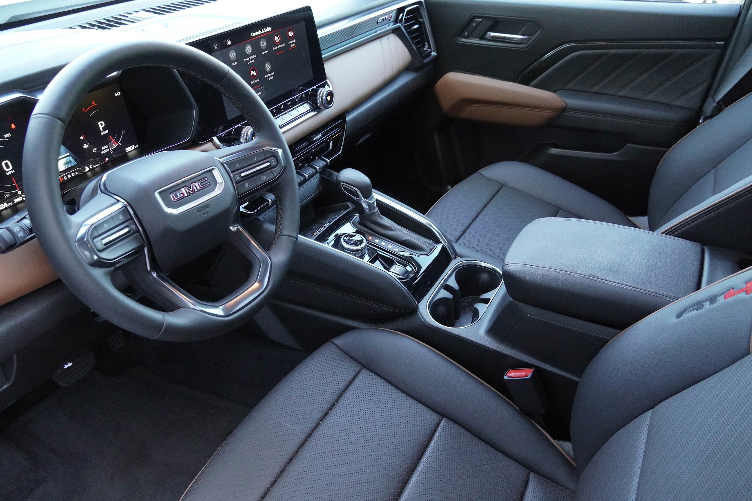 2025 GMC Canyon 4WD AT4 photo 4