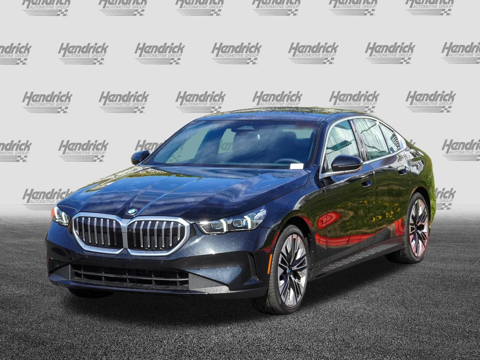 2026 BMW 5 Series 530i photo 4