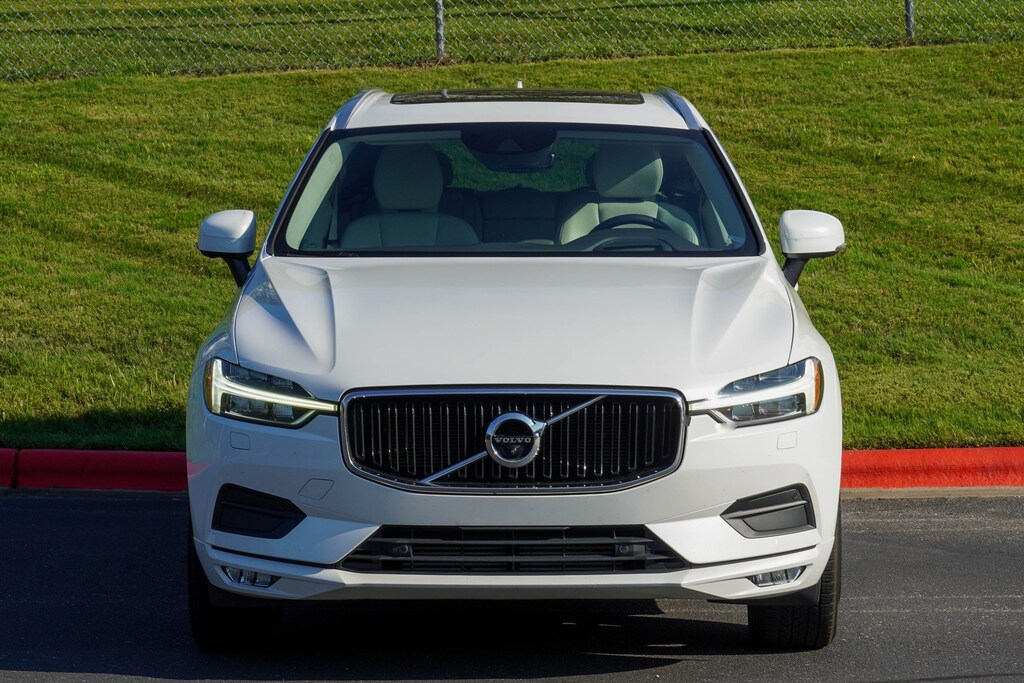 Used 2020 Volvo XC60 Momentum SUV