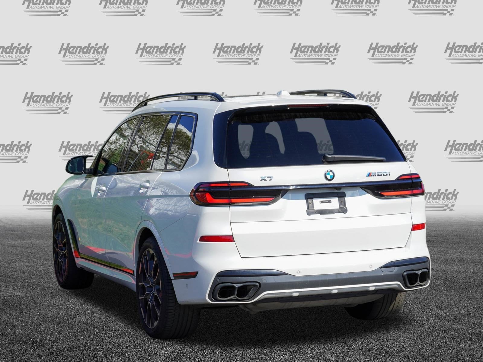 2024 BMW X7 M60i photo 6