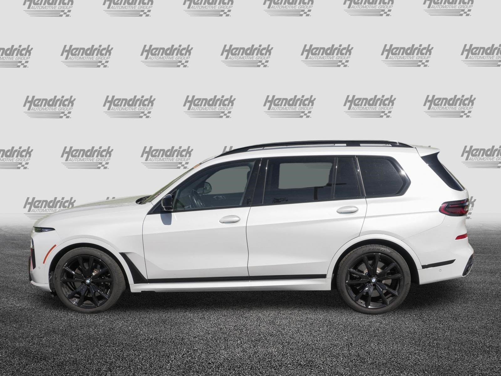 2025 BMW X7 M60i photo 5