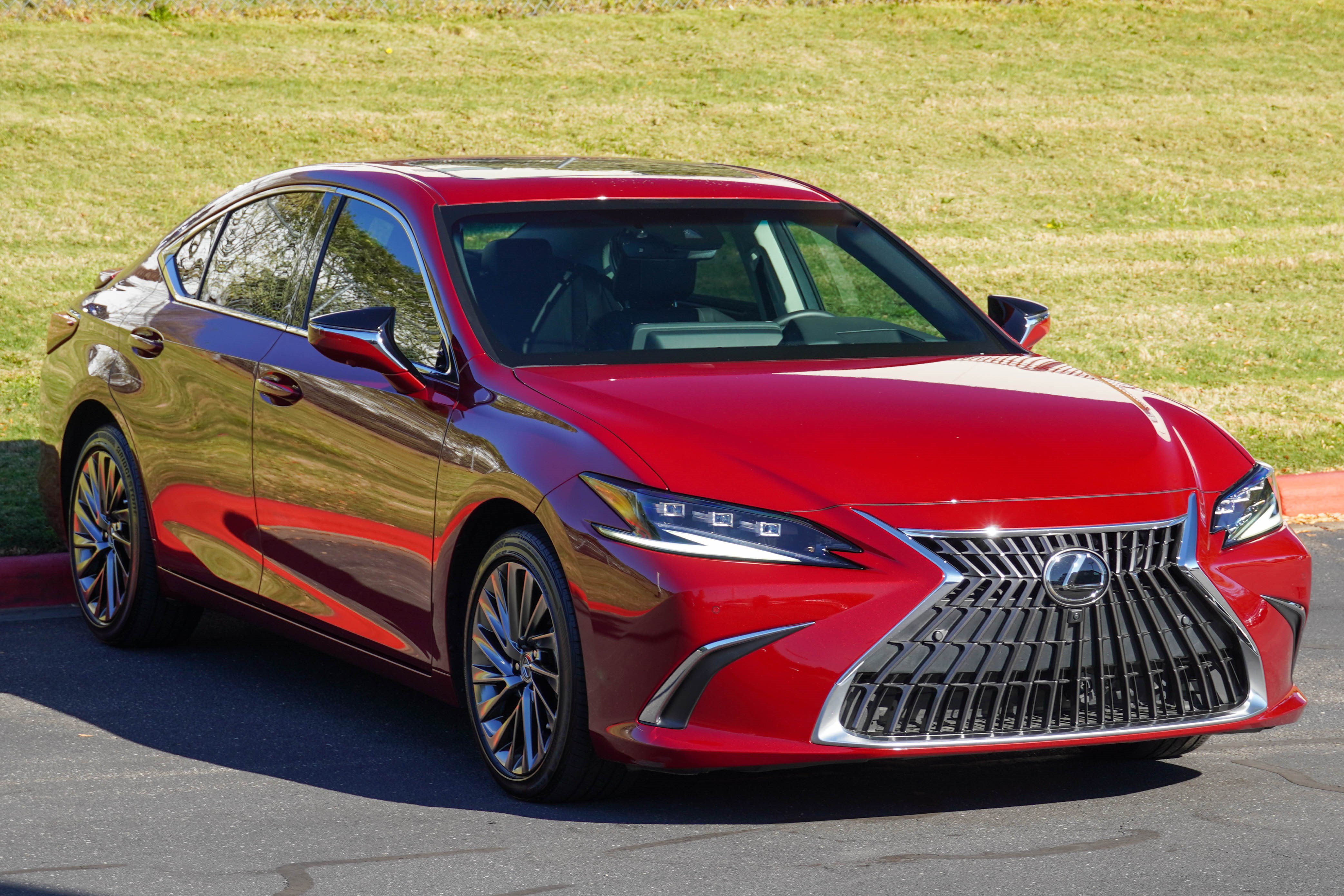Used 2024 Lexus ES 300h Ultra Luxury Sedan