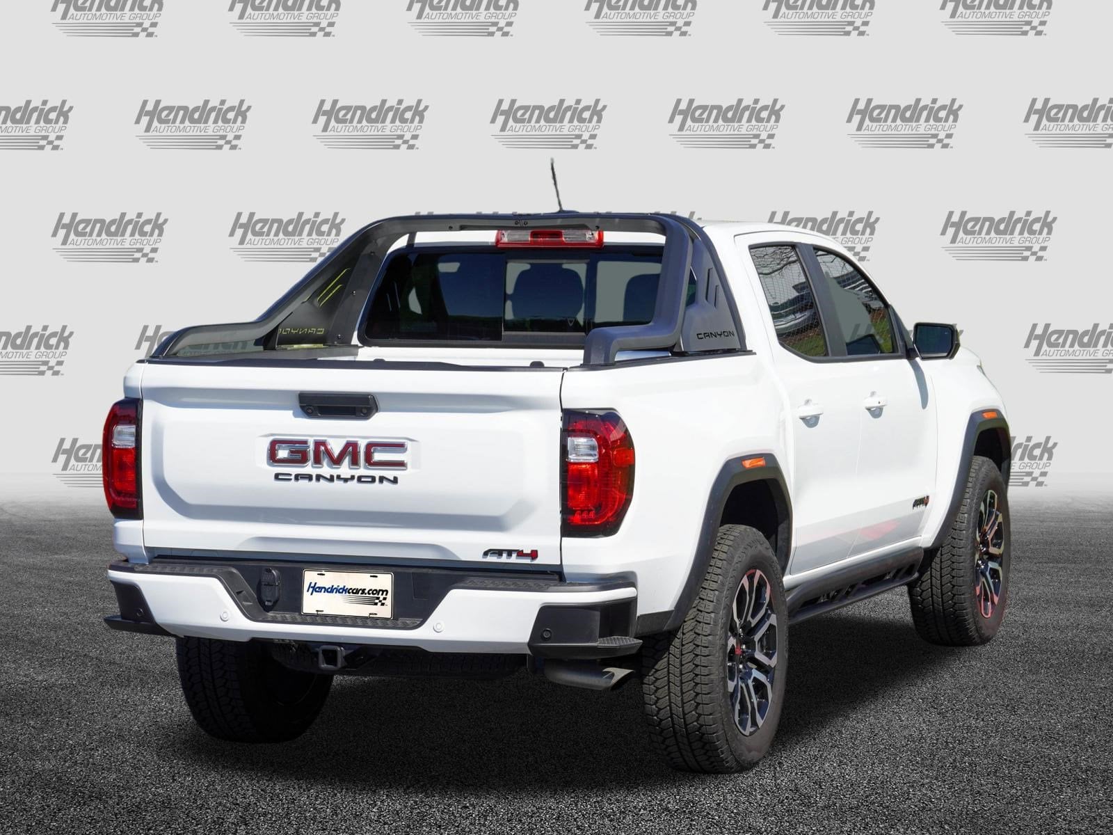 2025 GMC Canyon 4WD AT4 photo 2