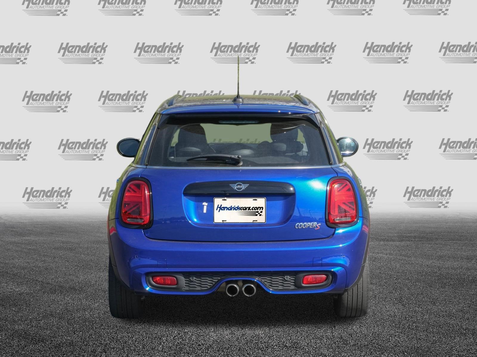 2019 MINI Hardtop 4 Door Cooper S photo 3