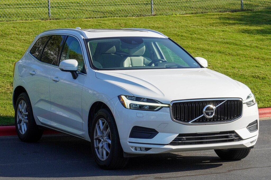 Used 2020 Volvo XC60 Momentum SUV