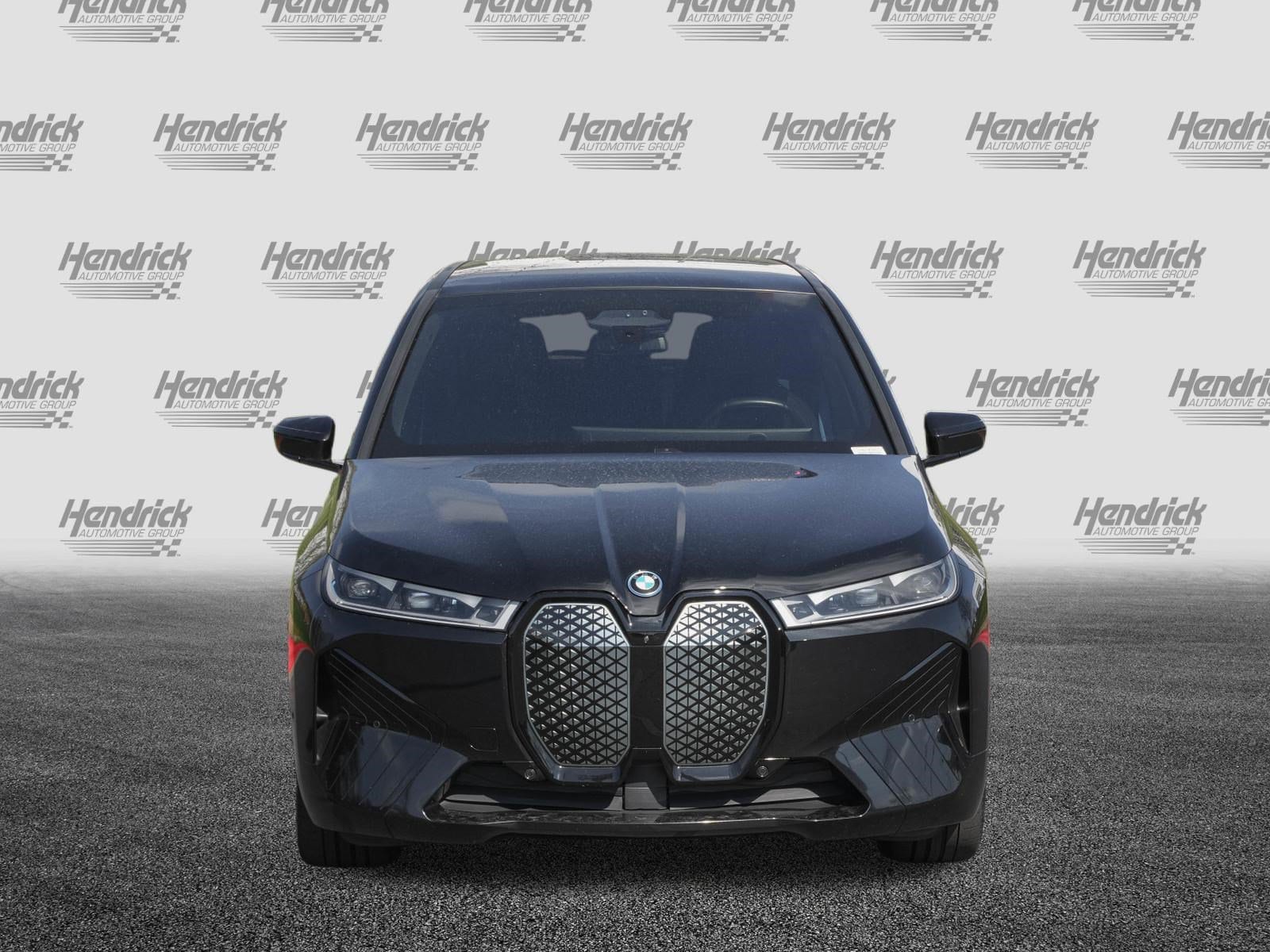 2023 BMW iX M60 photo 2