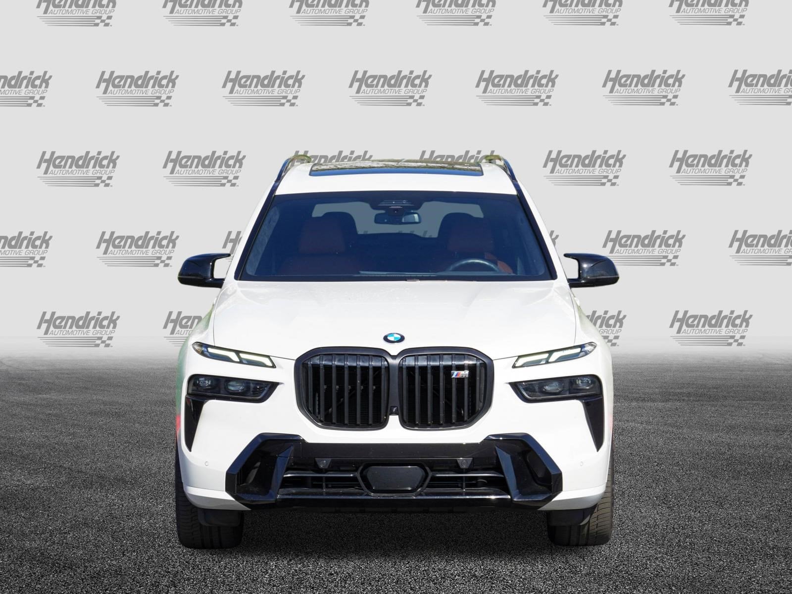 2024 BMW X7 M60i photo 2