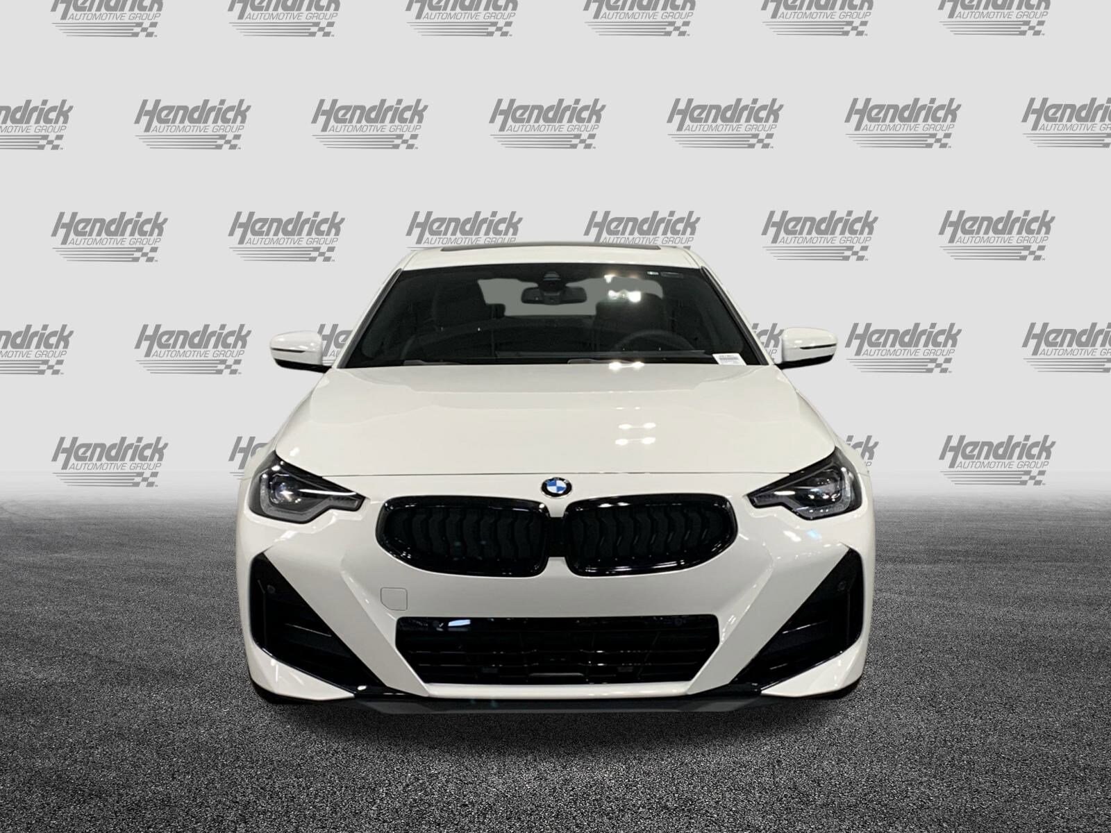 2025 Bmw 230i photo 2