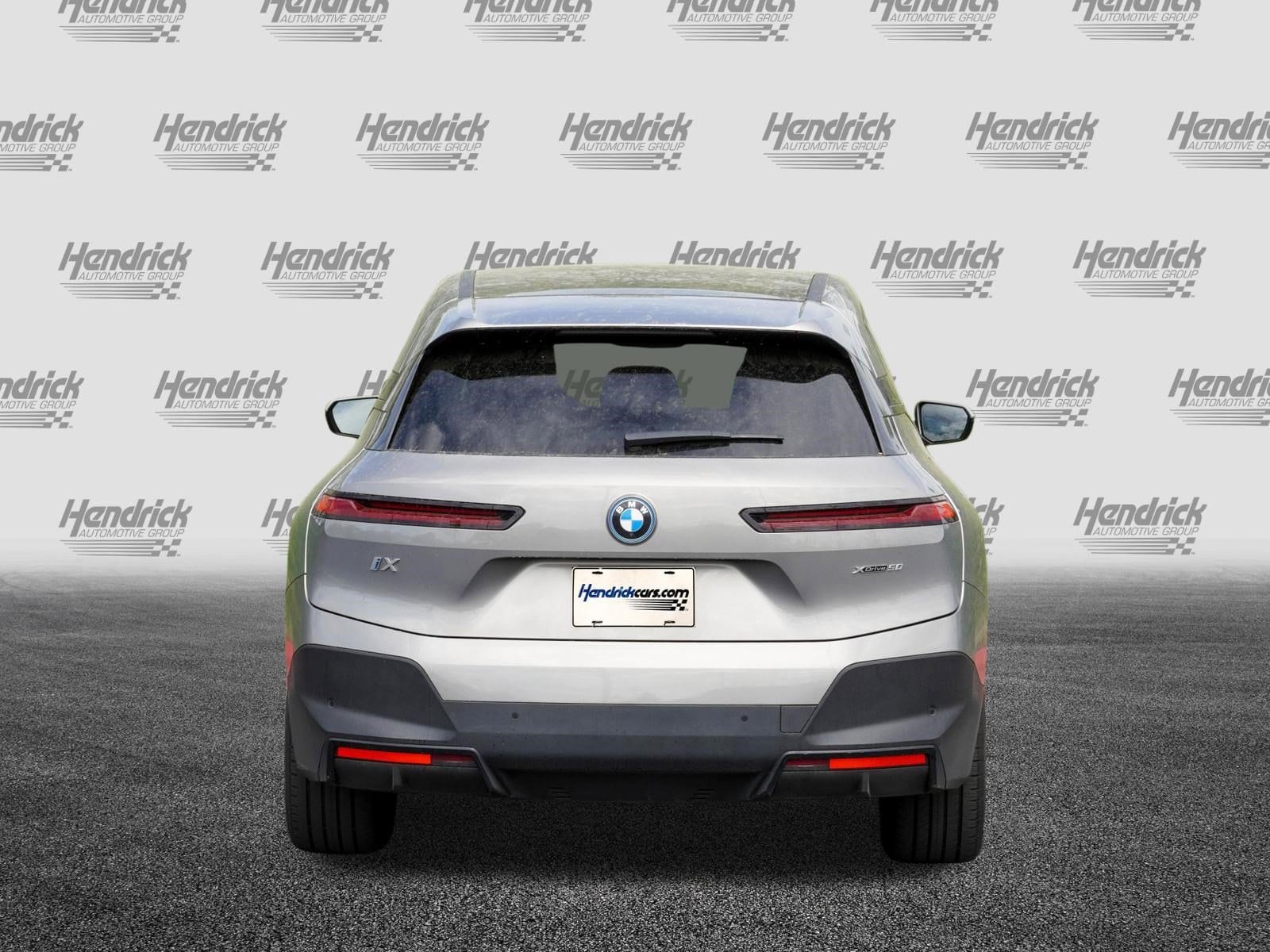 2023 BMW iX xDrive50 photo 6