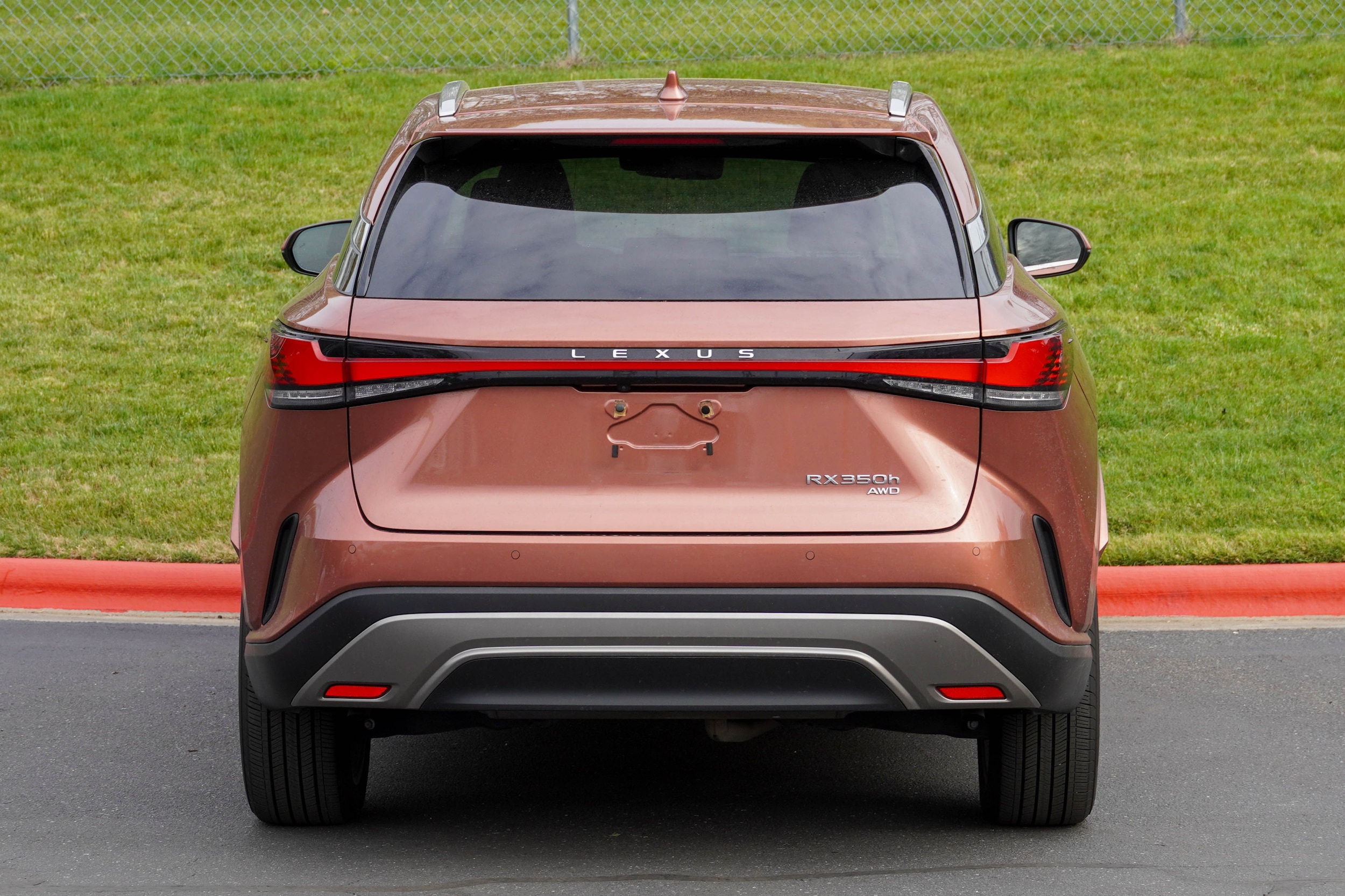 2024 LEXUS RX RX 350h Premium Plus photo 5