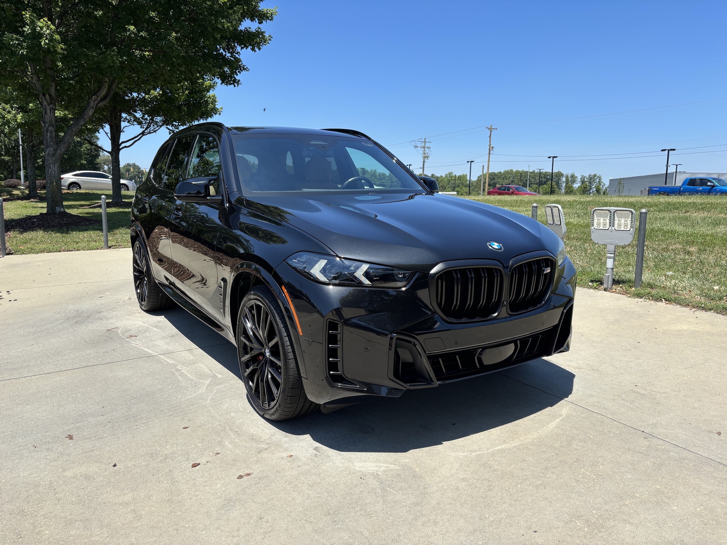 BMW X5 M60i