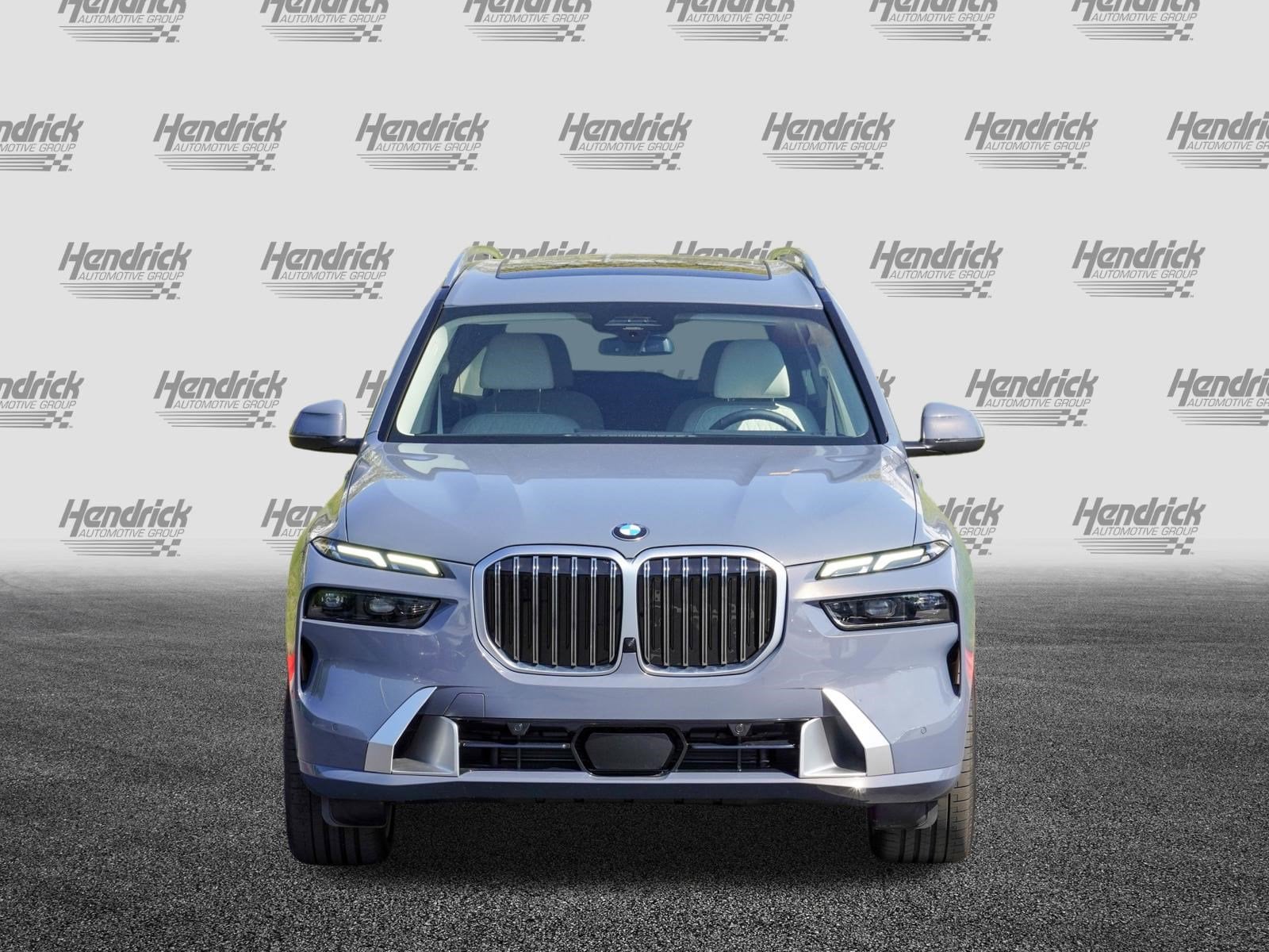 2026 BMW X7 xDrive40i photo 2
