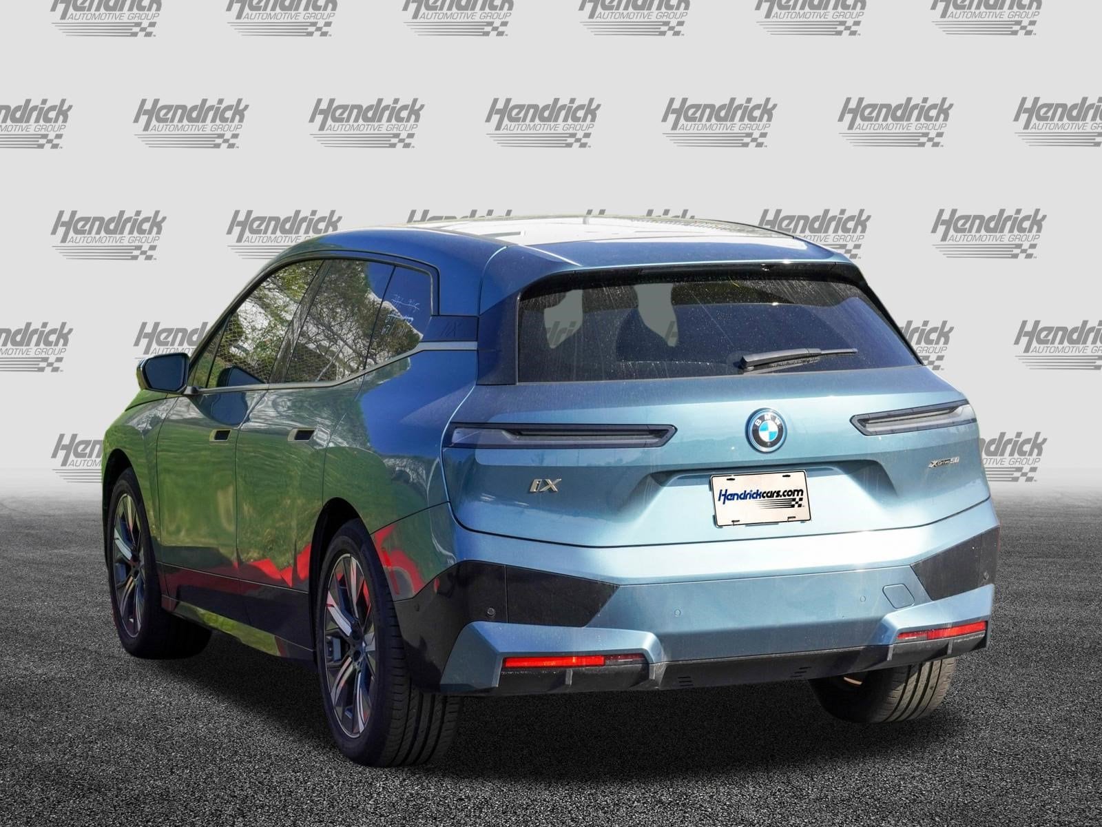 2023 BMW iX xDrive50 photo 5