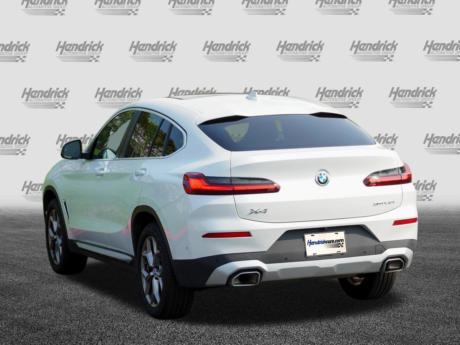 2025 BMW X4 XDrive30i