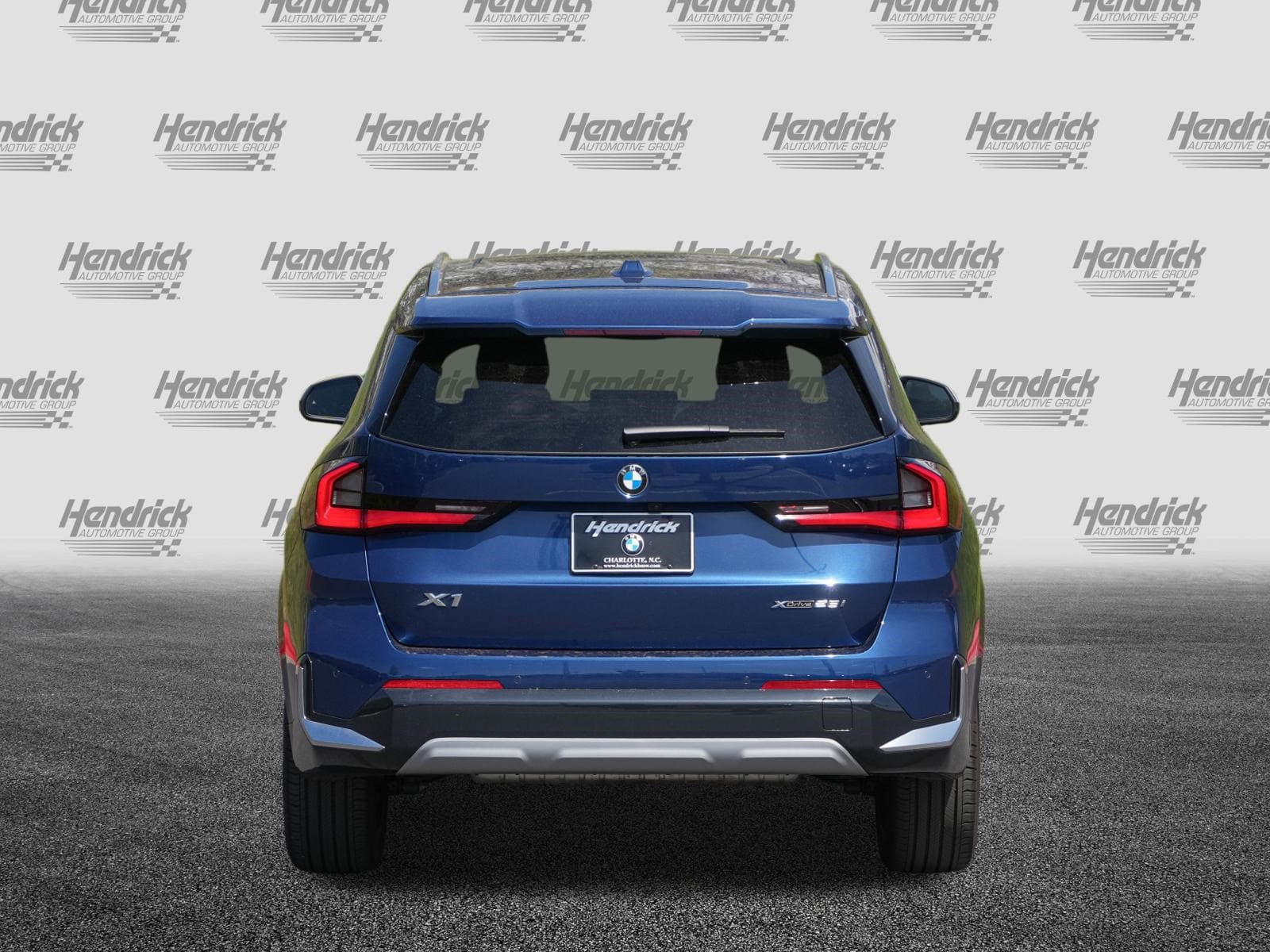 2024 BMW X1 xDrive28i photo 3