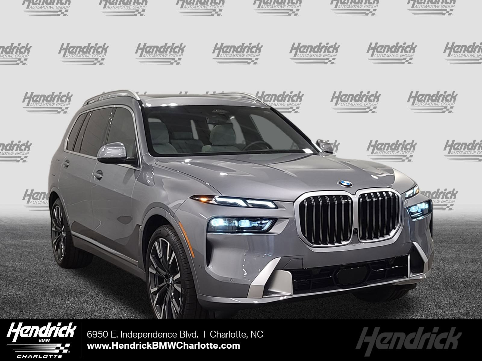 2026 BMW X7 40i's photo