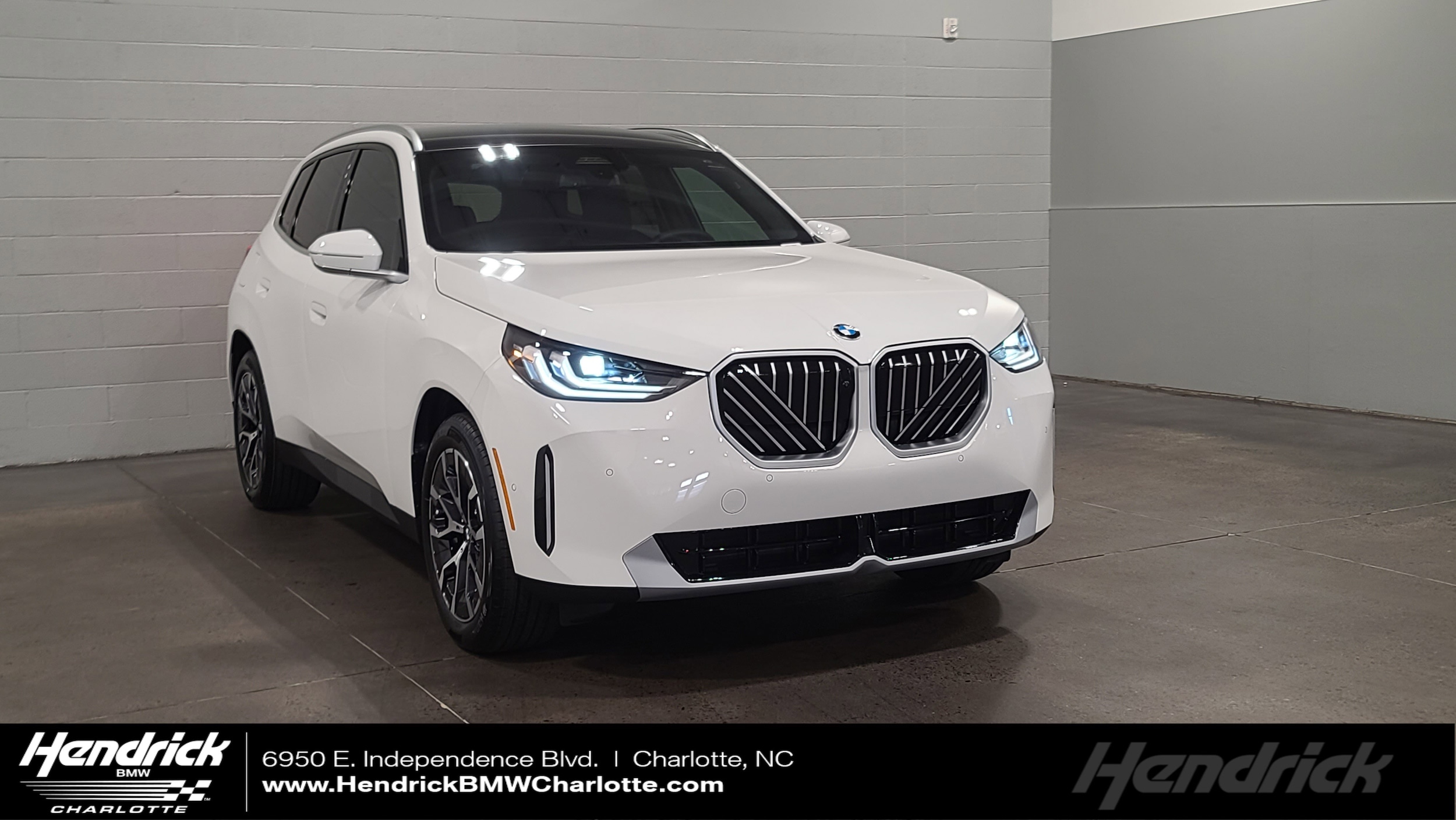 2026 BMW X3 30's photo