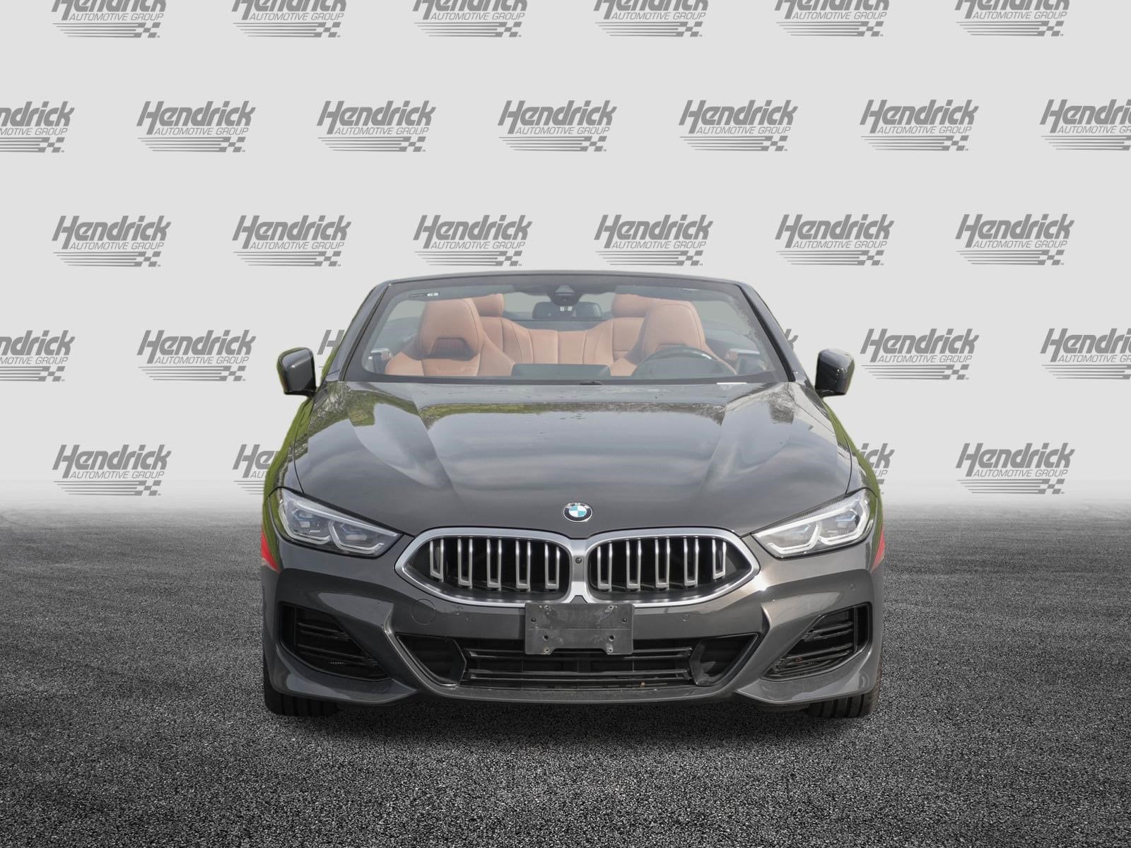 2023 BMW 8 Series 840i photo 2