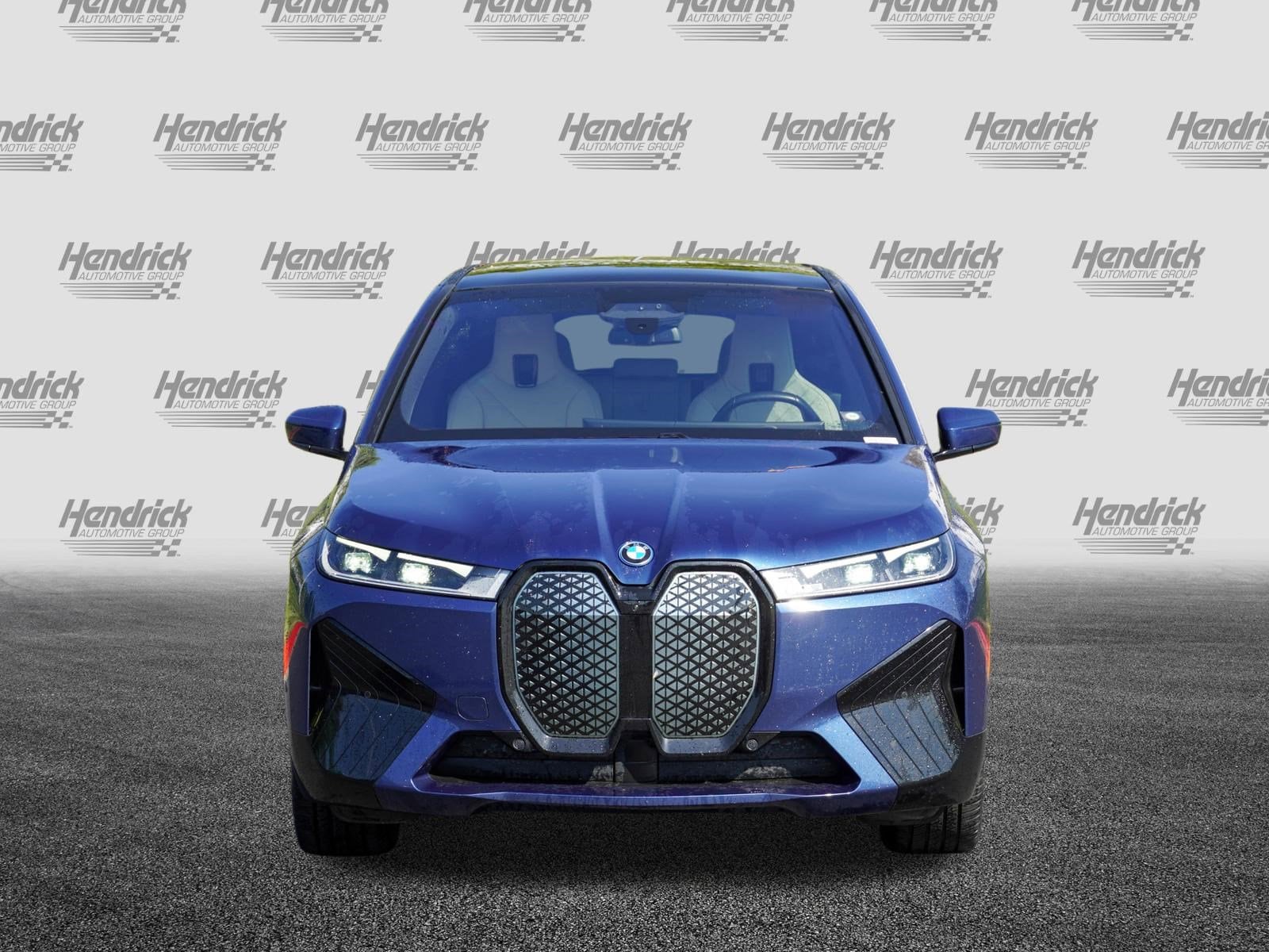 2024 BMW iX xDrive50 photo 2