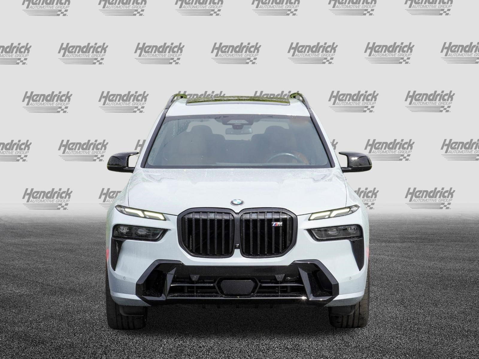 2024 BMW X7 M60i photo 2