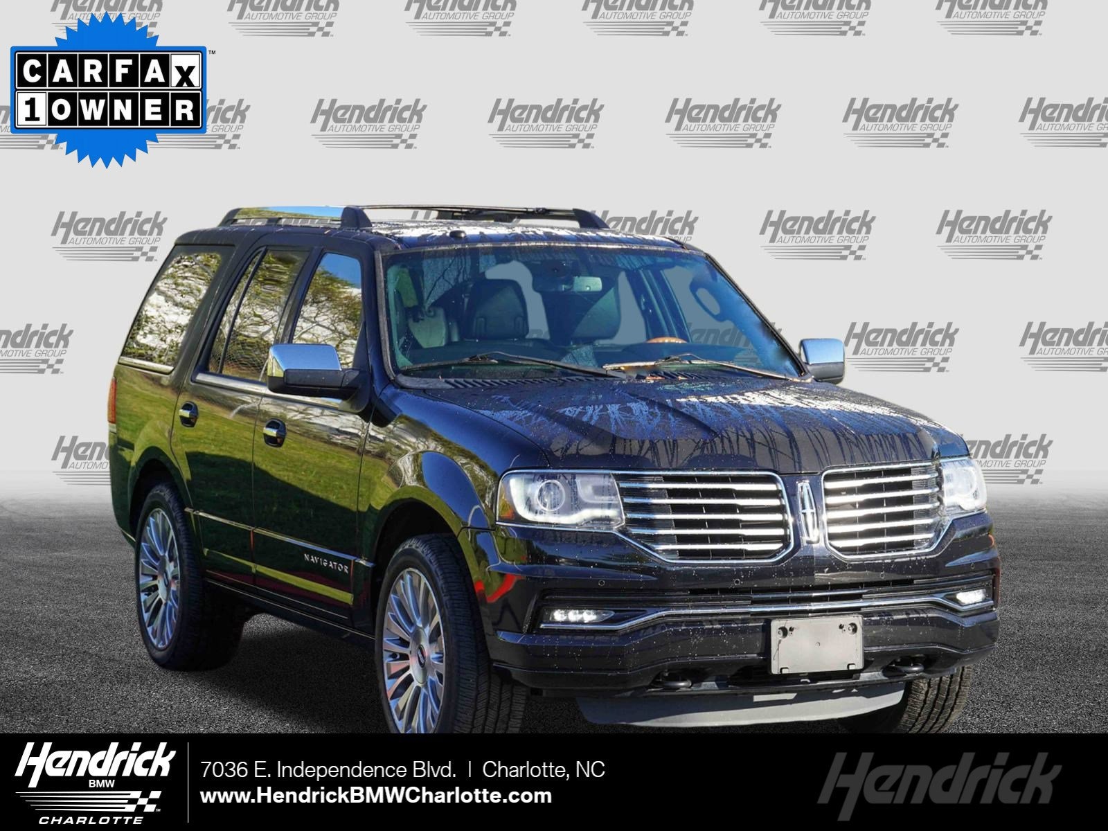 2017 Lincoln Navigator Select's photo