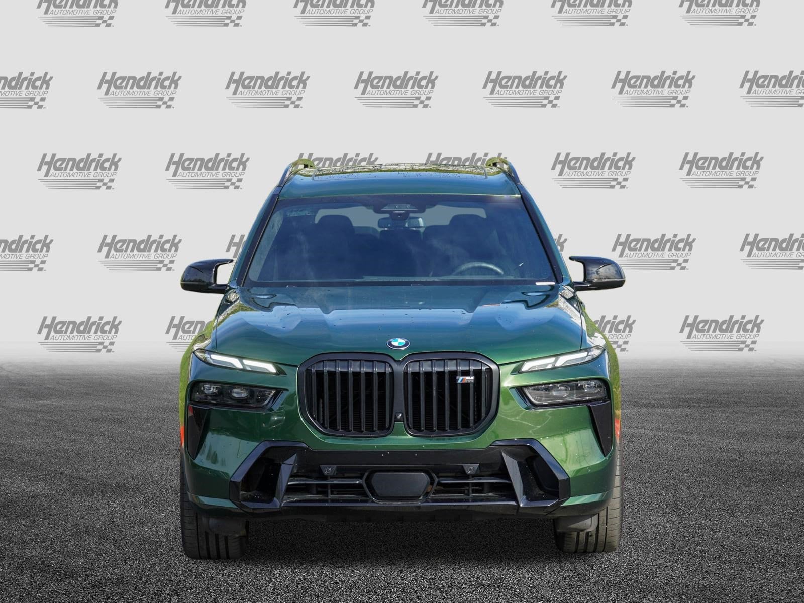 2025 BMW X7 M60i photo 2