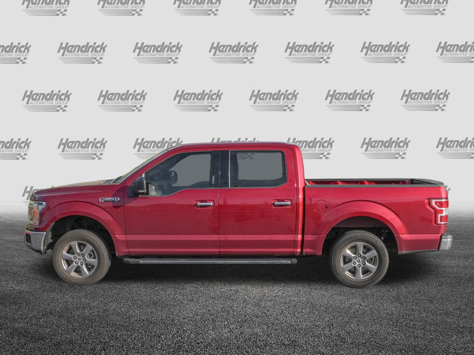 2018 Ford F-150 XLT SuperCrew photo 5