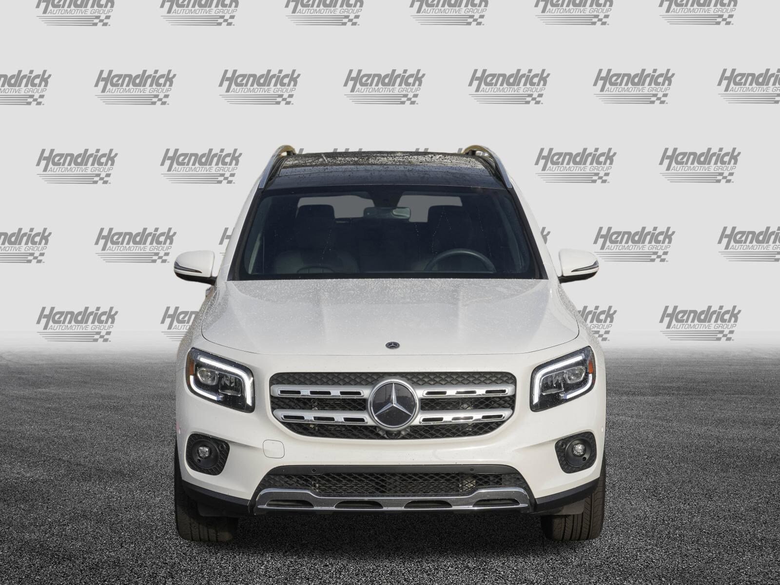 2022 Mercedes Benz GLB 250 photo 2