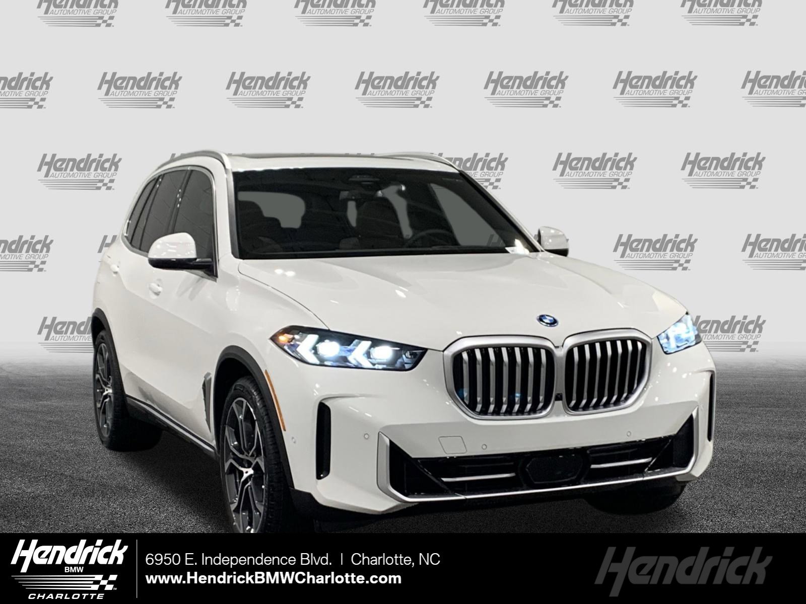 2026 BMW X5 50e's photo