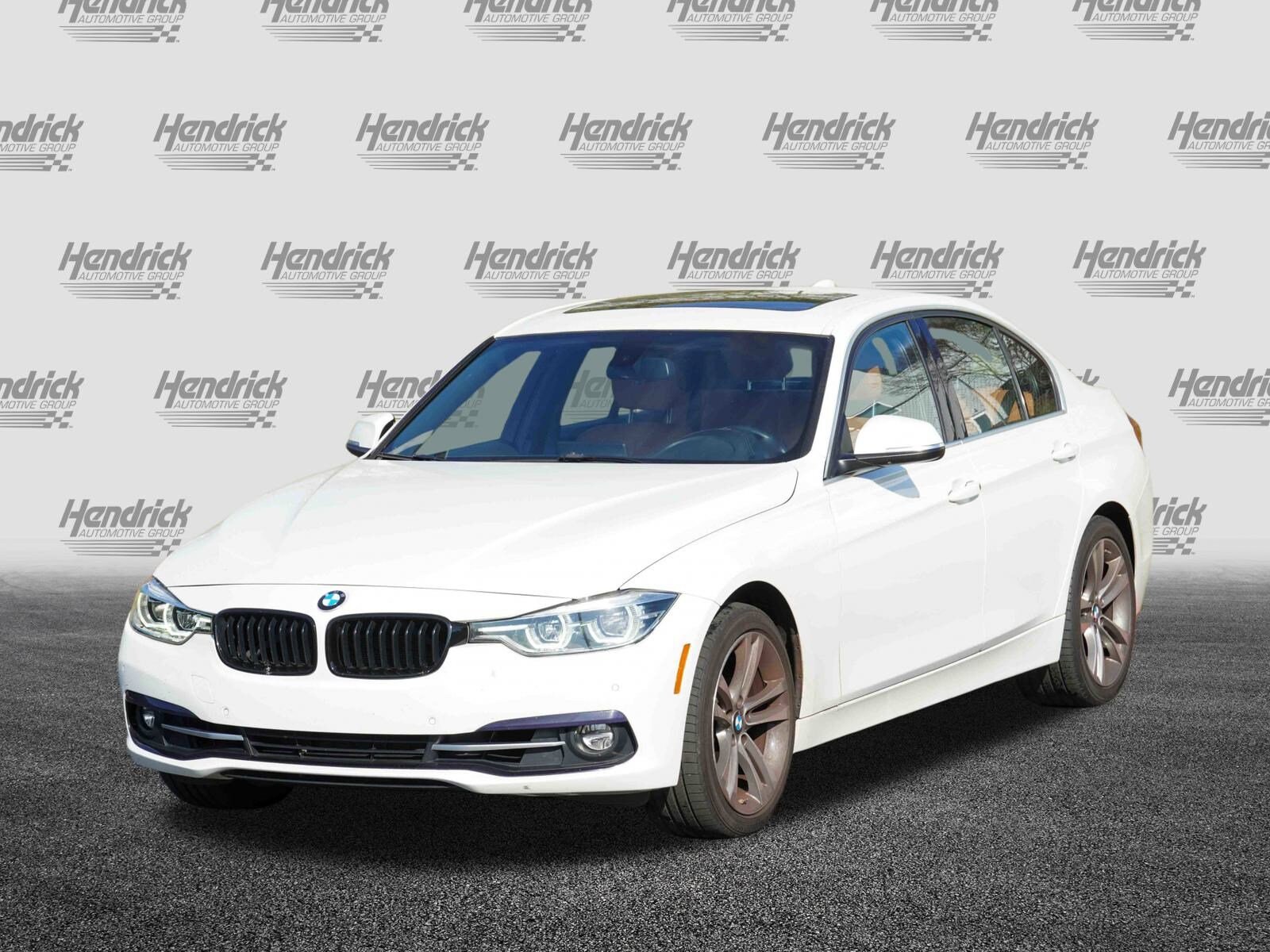 2018 Bmw 330i Sedan photo 3