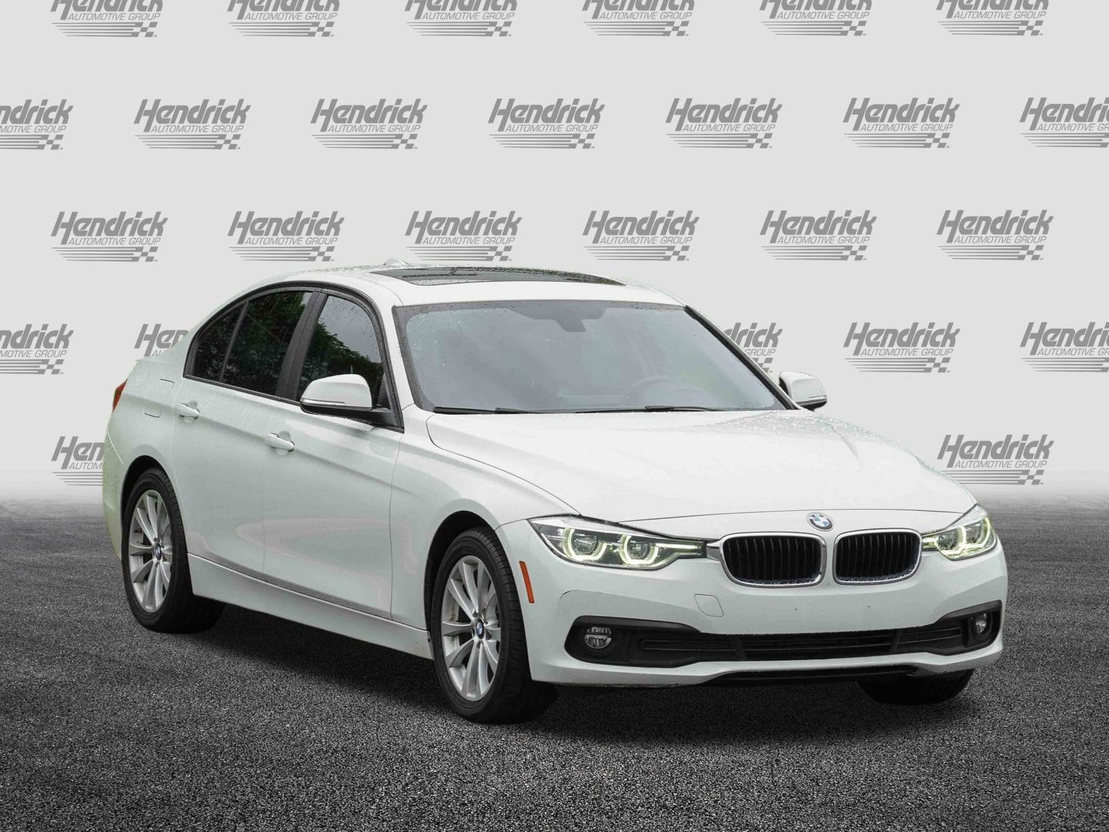 Used 2018 BMW 3 Series 320i with VIN WBA8A9C54JAH14866 for sale in Charlotte, NC