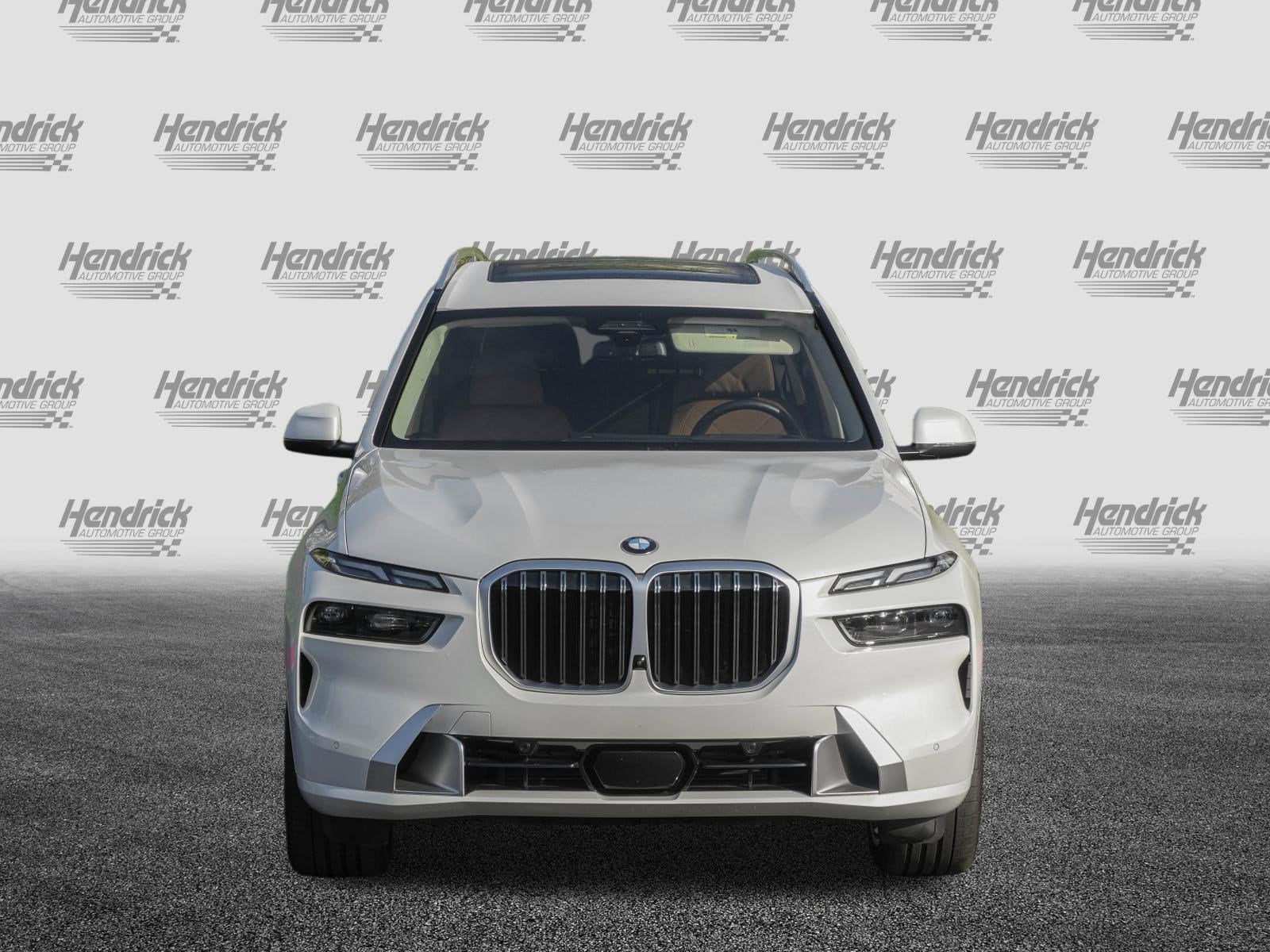 2025 BMW X7 xDrive40i photo 2
