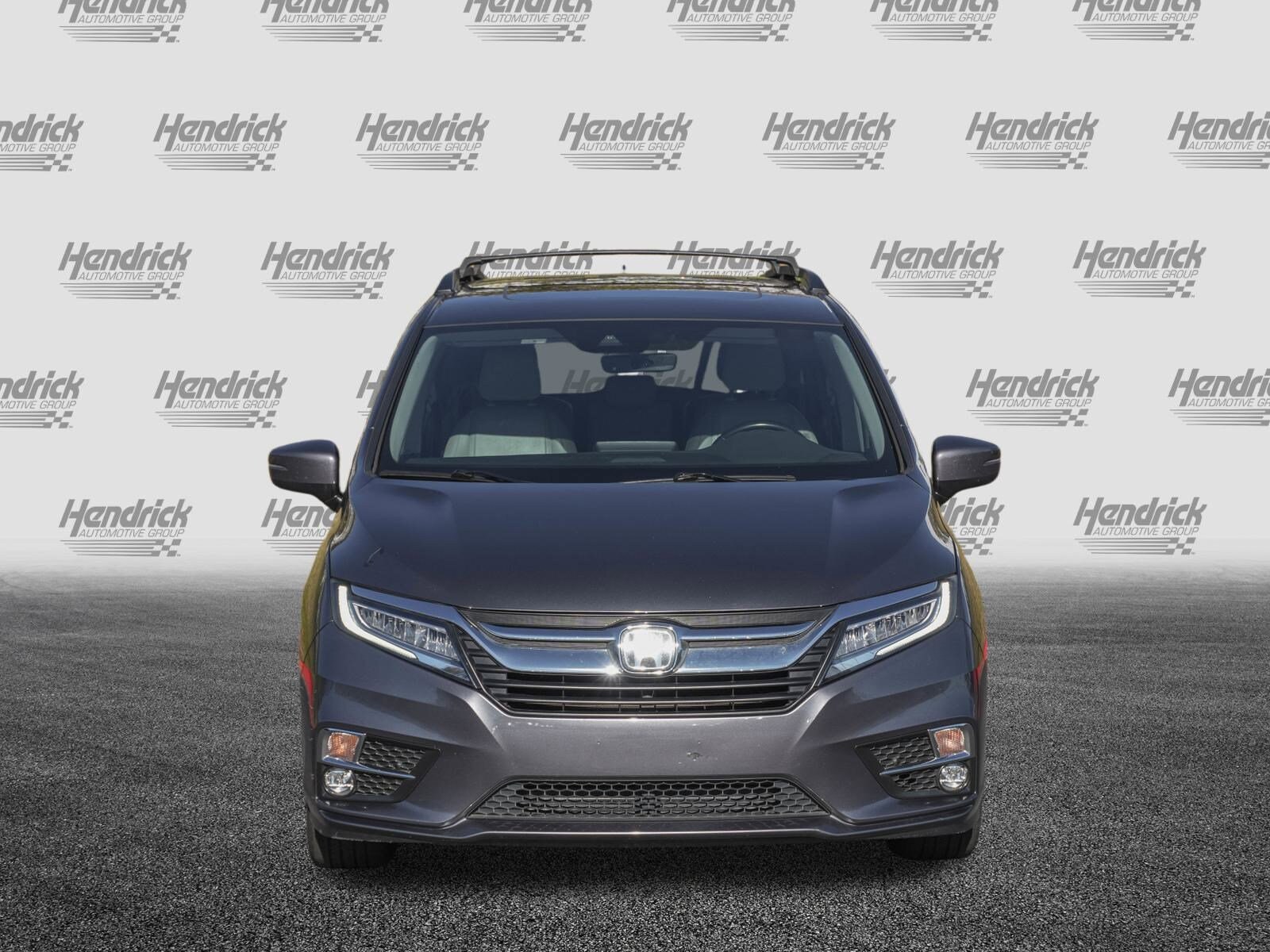 2018 Honda Odyssey Touring photo 3