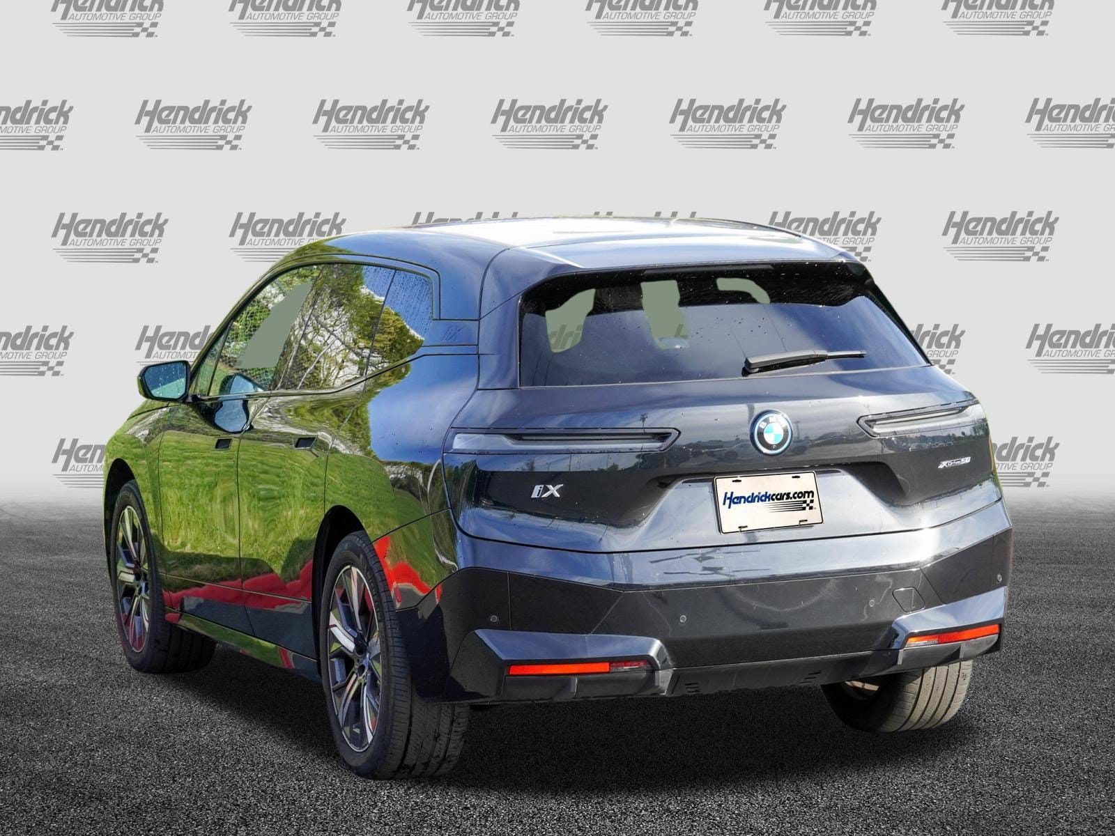 2025 BMW iX xDrive50 photo 5