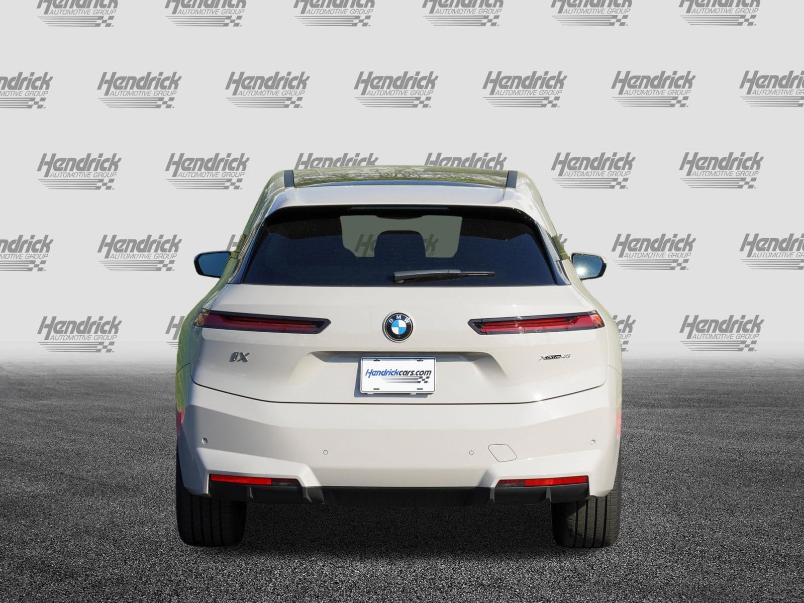 2026 BMW iX xDrive45 photo 6