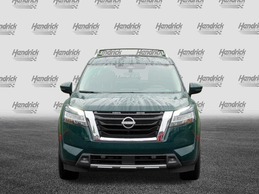 Used 2024 Nissan Pathfinder Platinum SUV