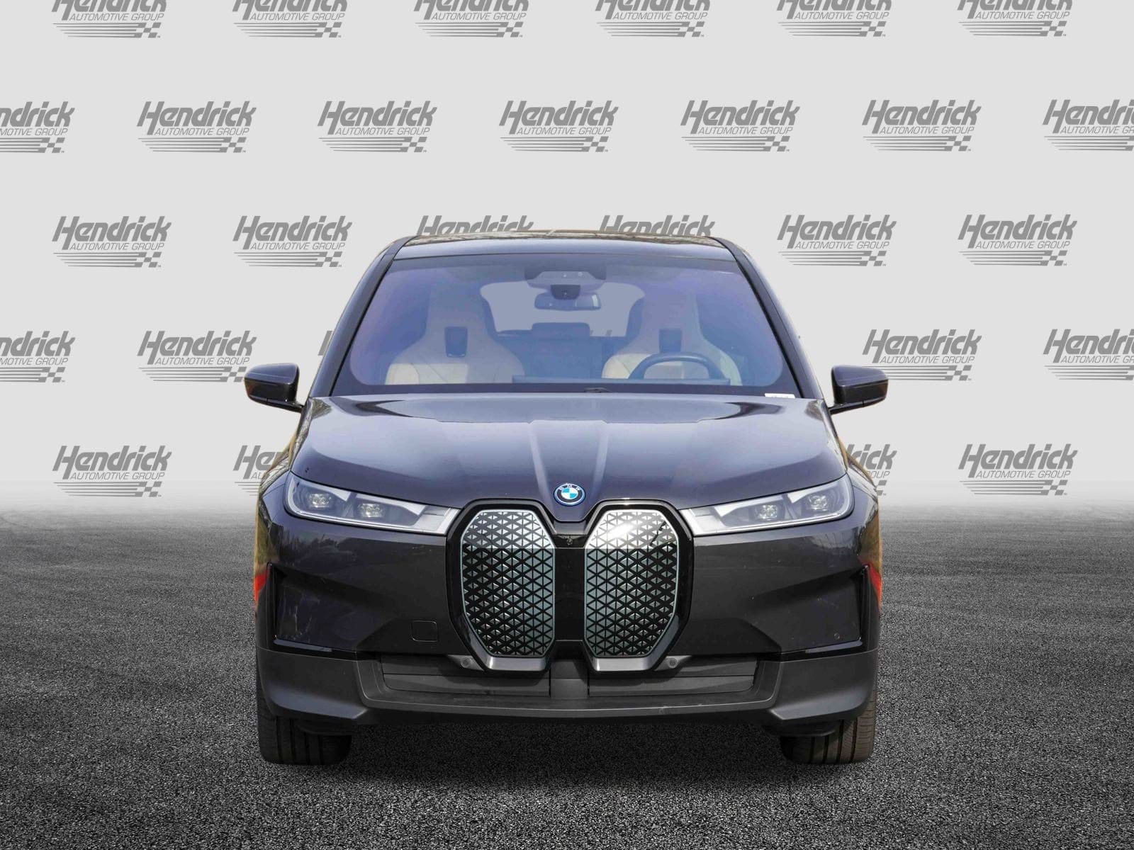 2024 BMW iX xDrive50 photo 2