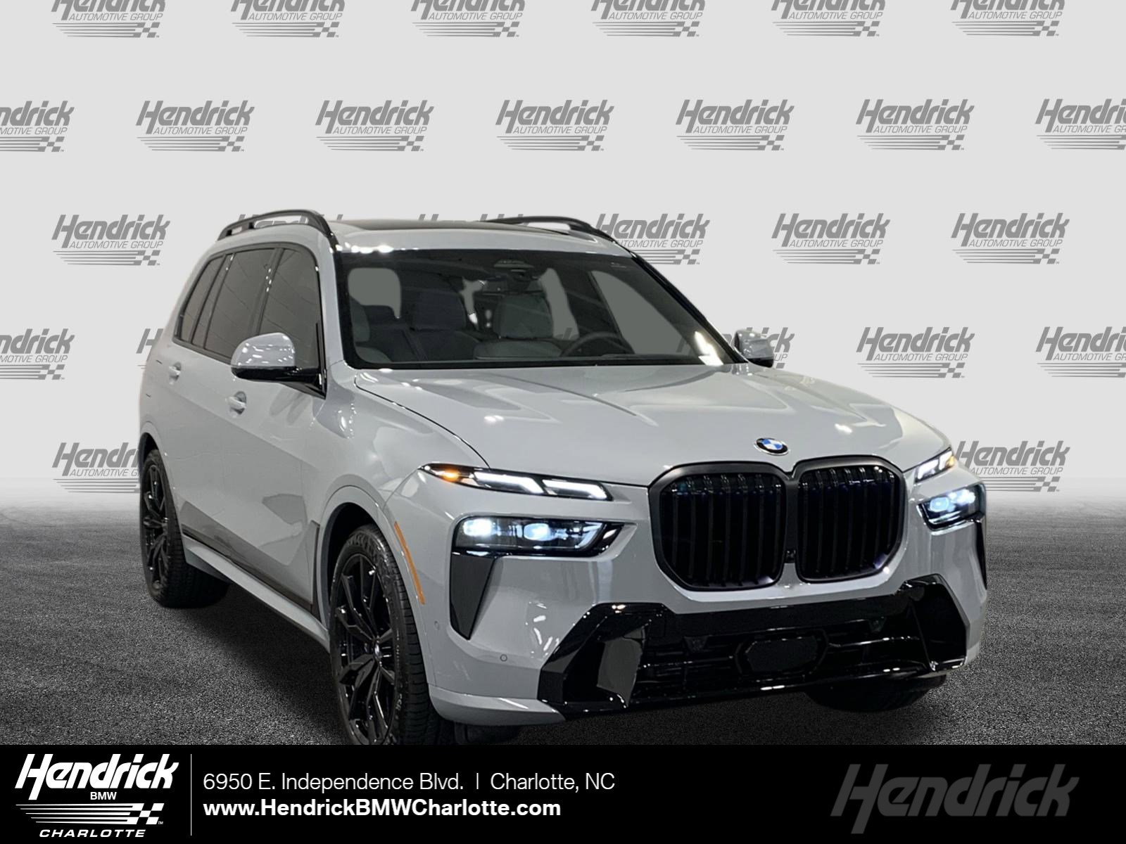 2026 BMW X7 40i's photo