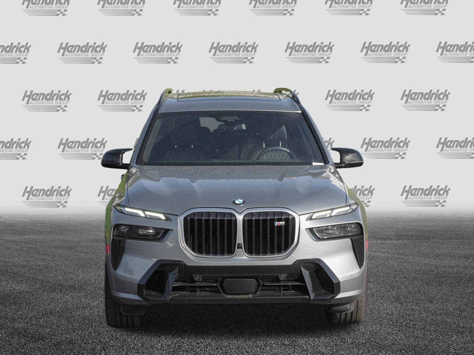 2026 BMW X7 M60i photo 2
