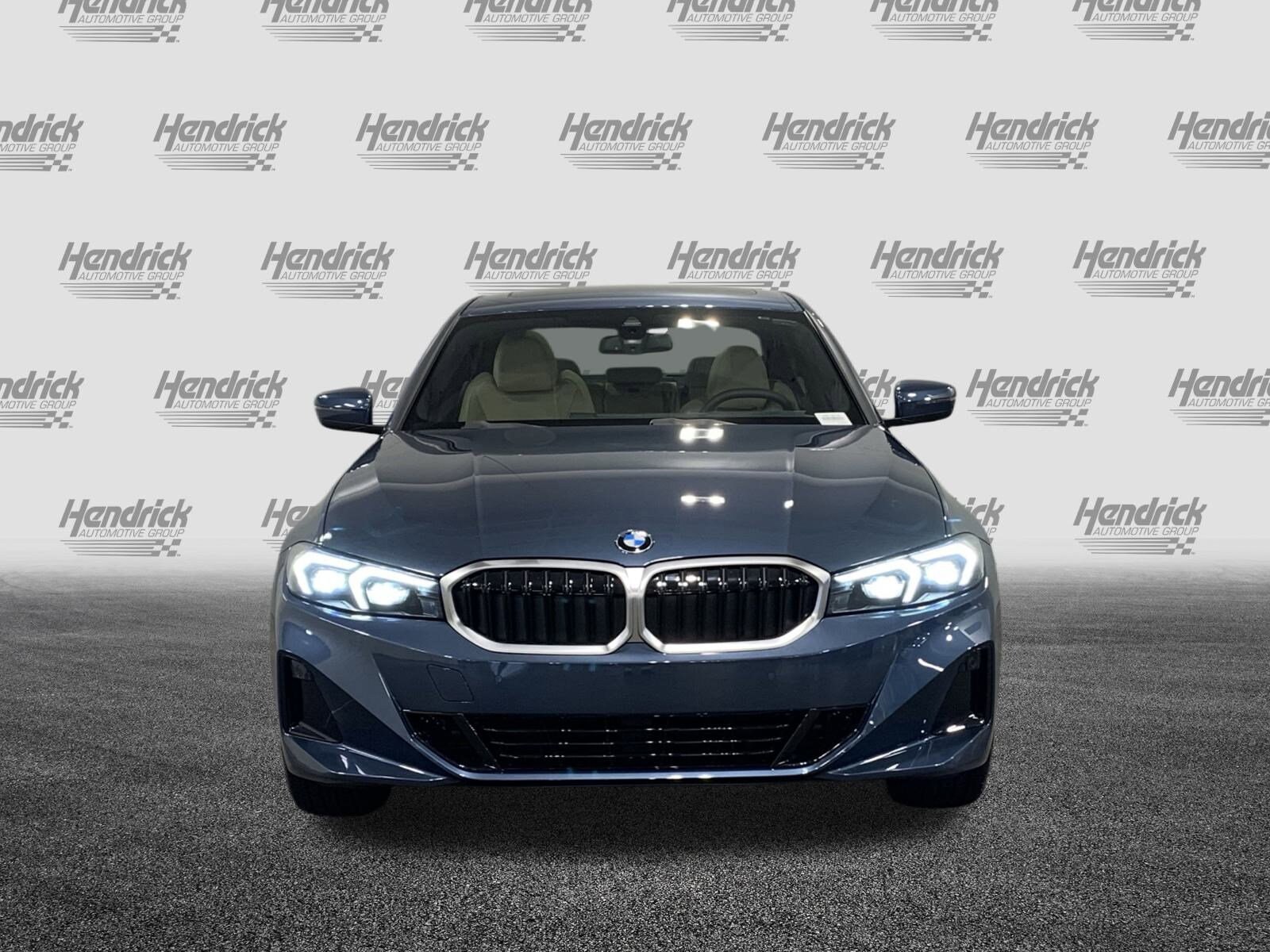 2025 Bmw 330i xDrive photo 2