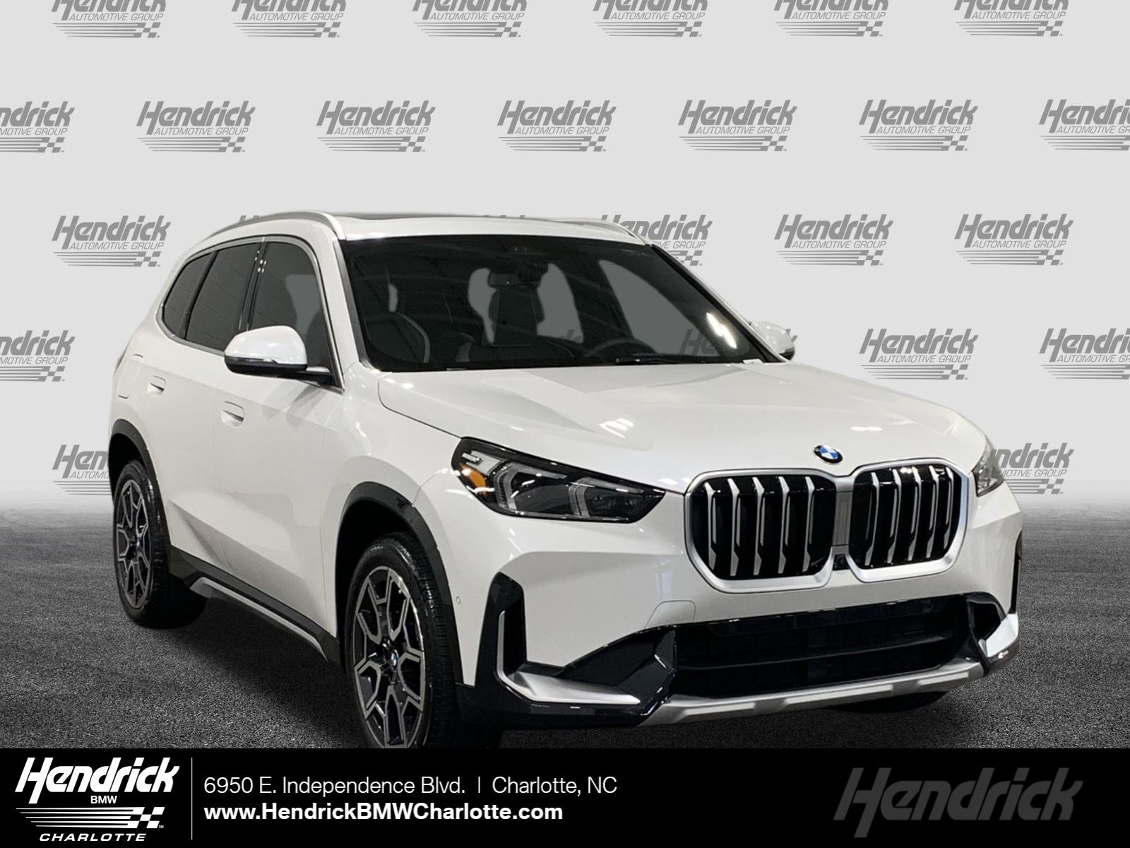 2026 BMW X1 28i's photo
