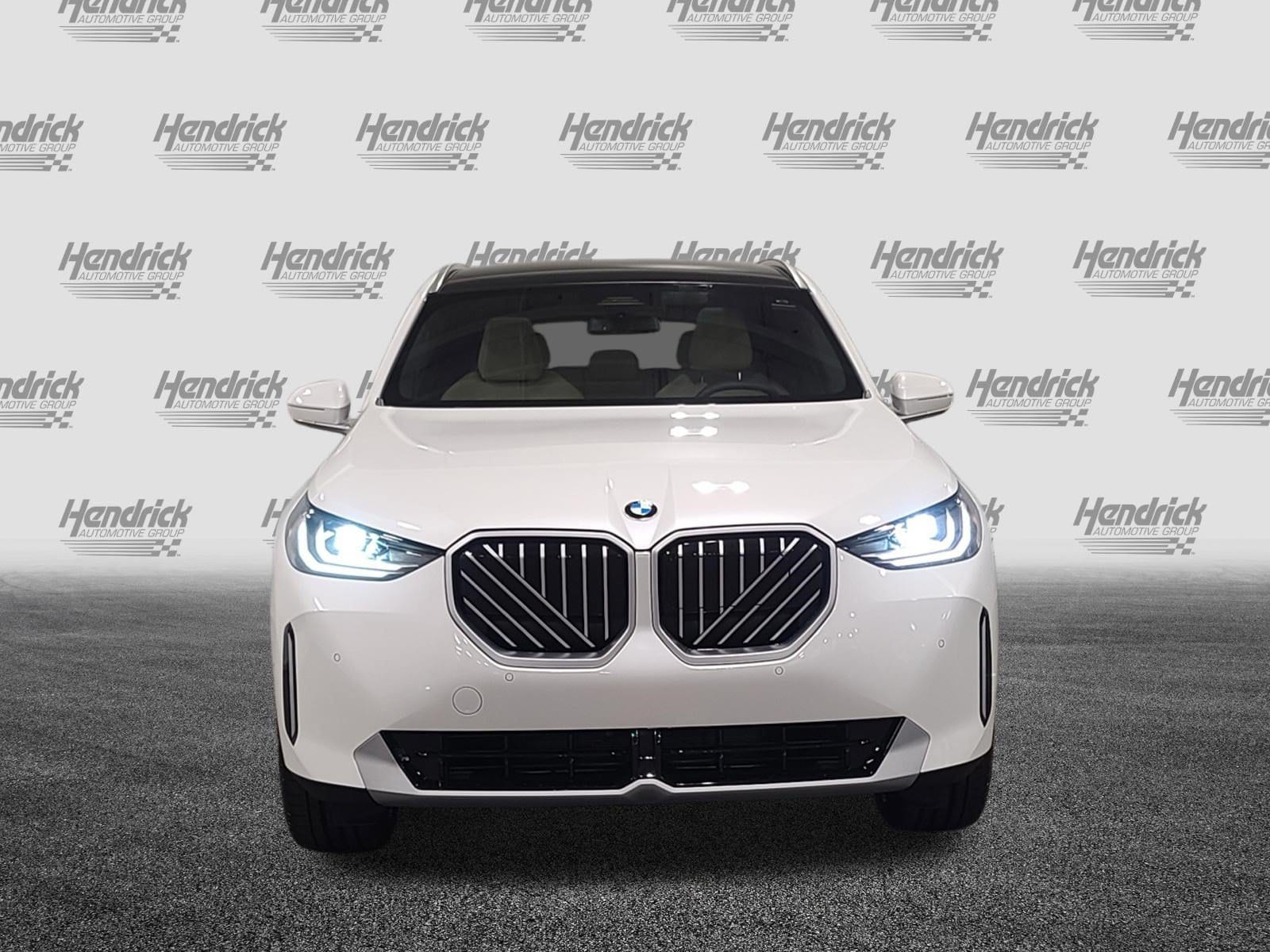 2026 BMW X3 30 XDRIVE's photo