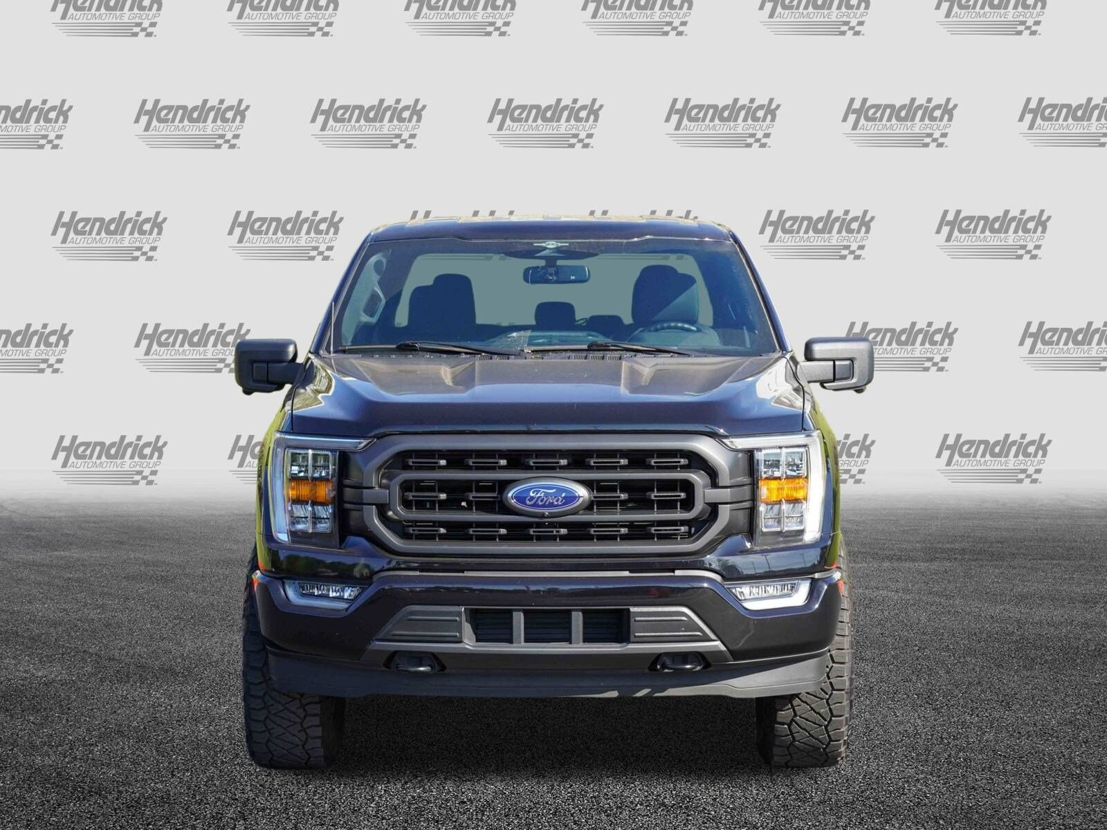 2023 Ford F-150 XLT photo 2