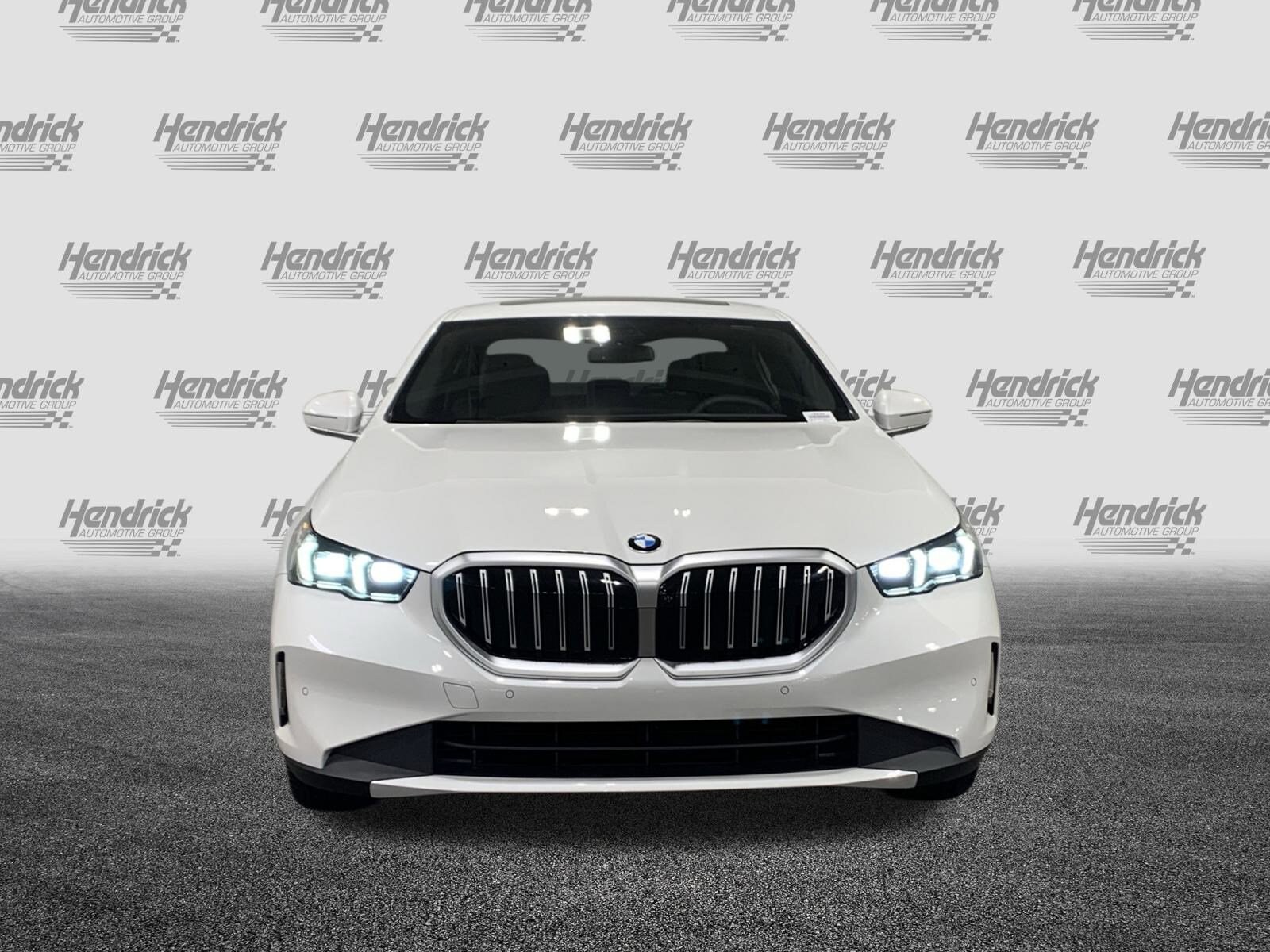 2026 Bmw 530i photo 2